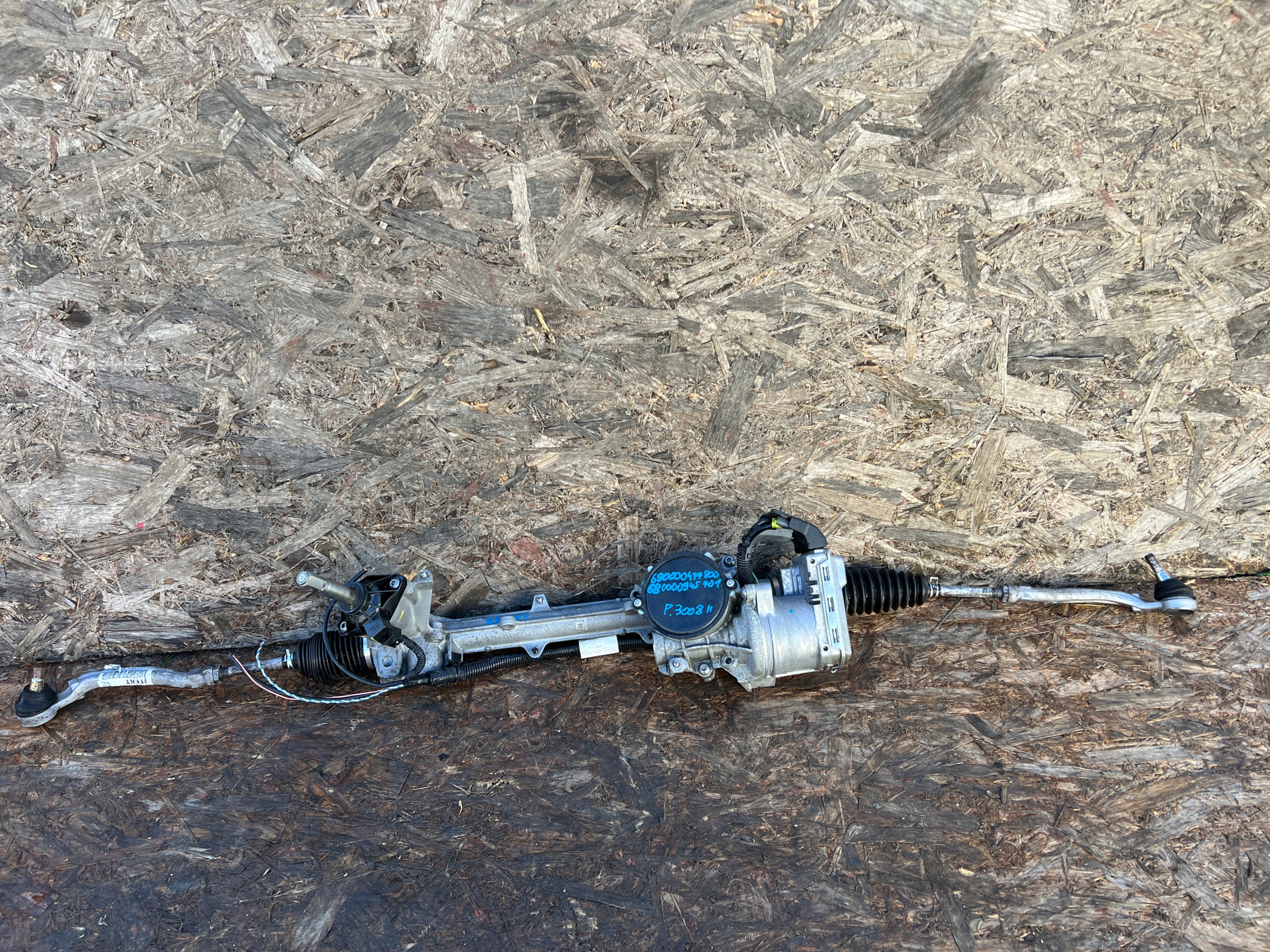 Boîter direction PEUGEOT 3008 II HYBRYDA 690000477800