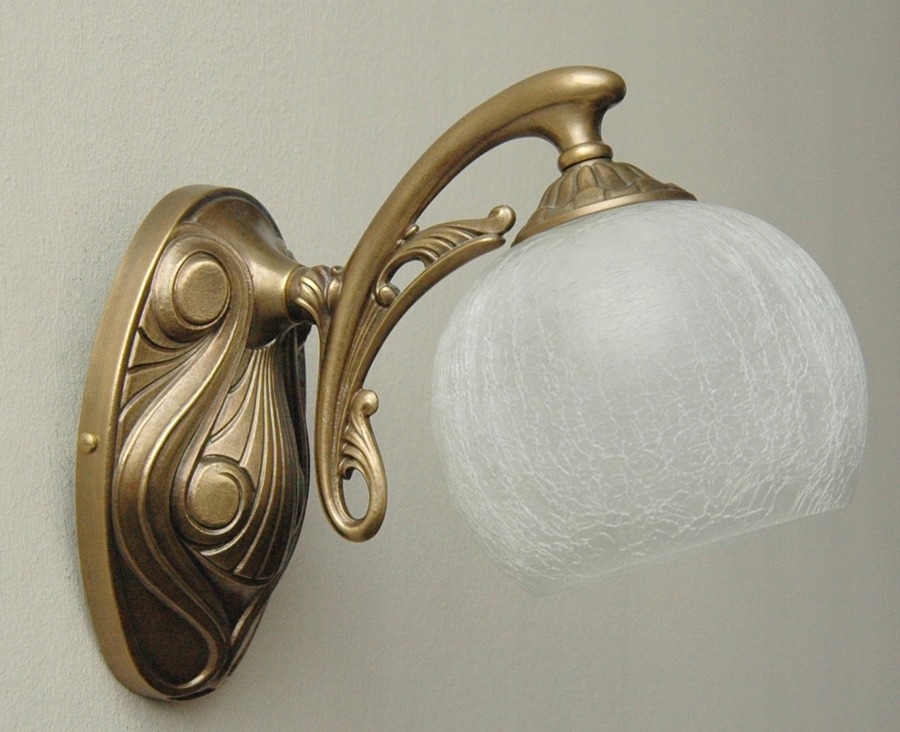 Mosadzné nástenné svietidlo, nástenná lampa z mosadze
