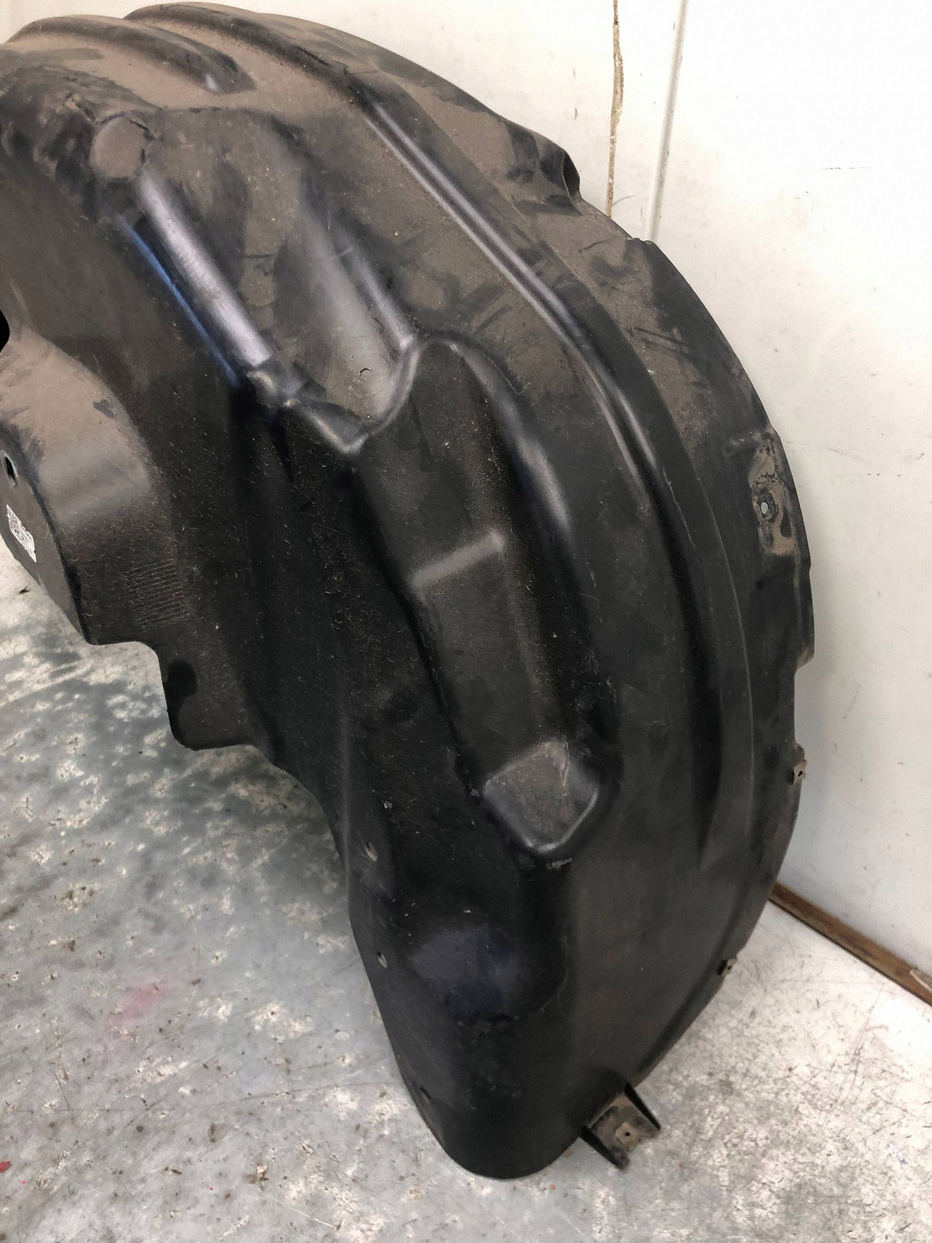 mudguard right rear part JEEP AVENGER 52170950