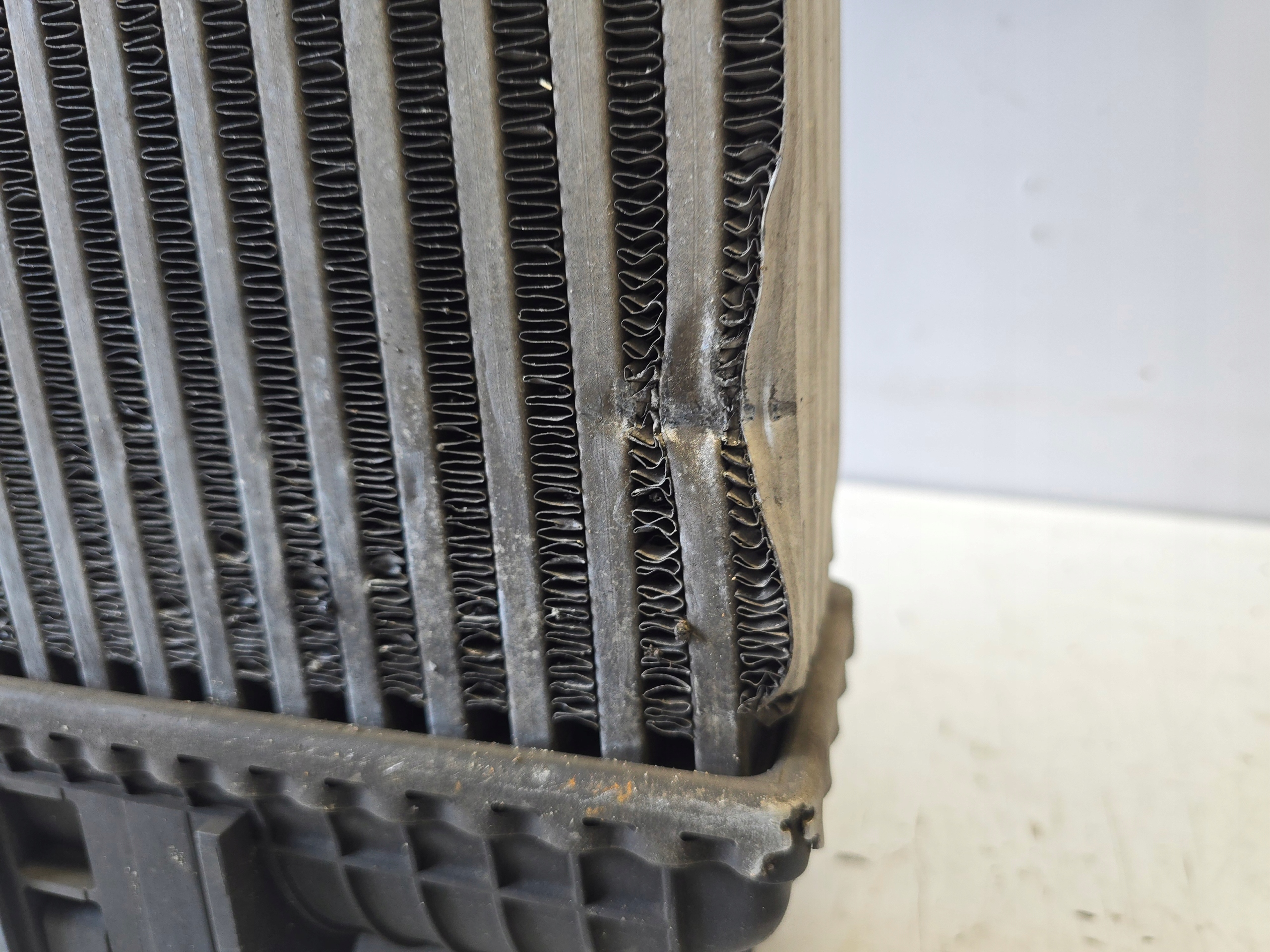 OPEL MERIVA B II Kühler luft INTERCOOLER 1.4T 13337687