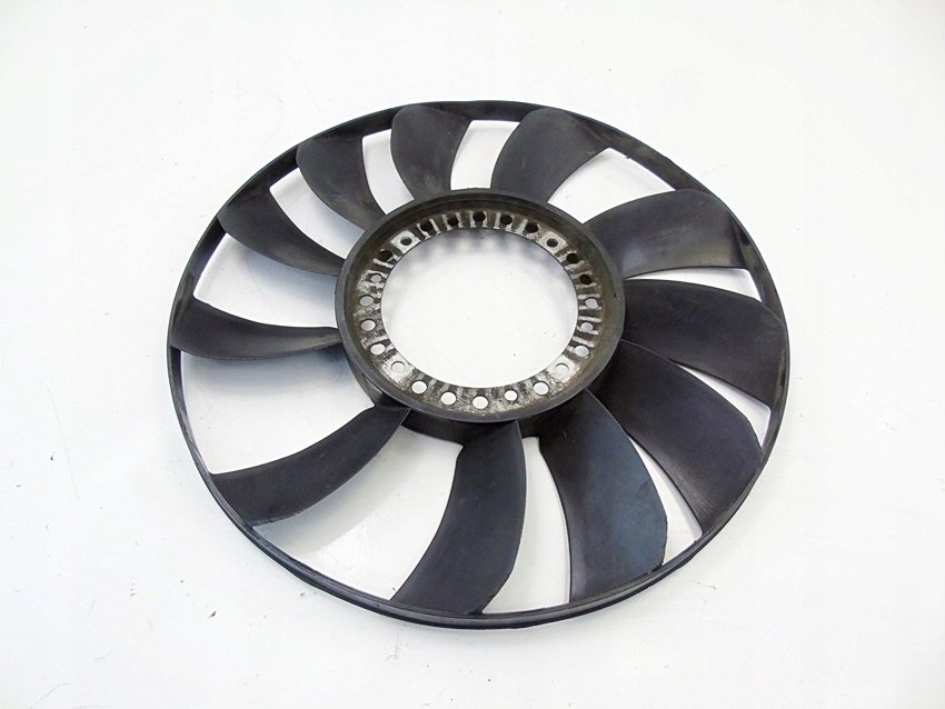 WIATRAK WENTYLATOR VISKOZY 2.3 VR5 V5 PASSAT B5 AGZ AUDI A4 058121301B Producent części Volkswagen OE