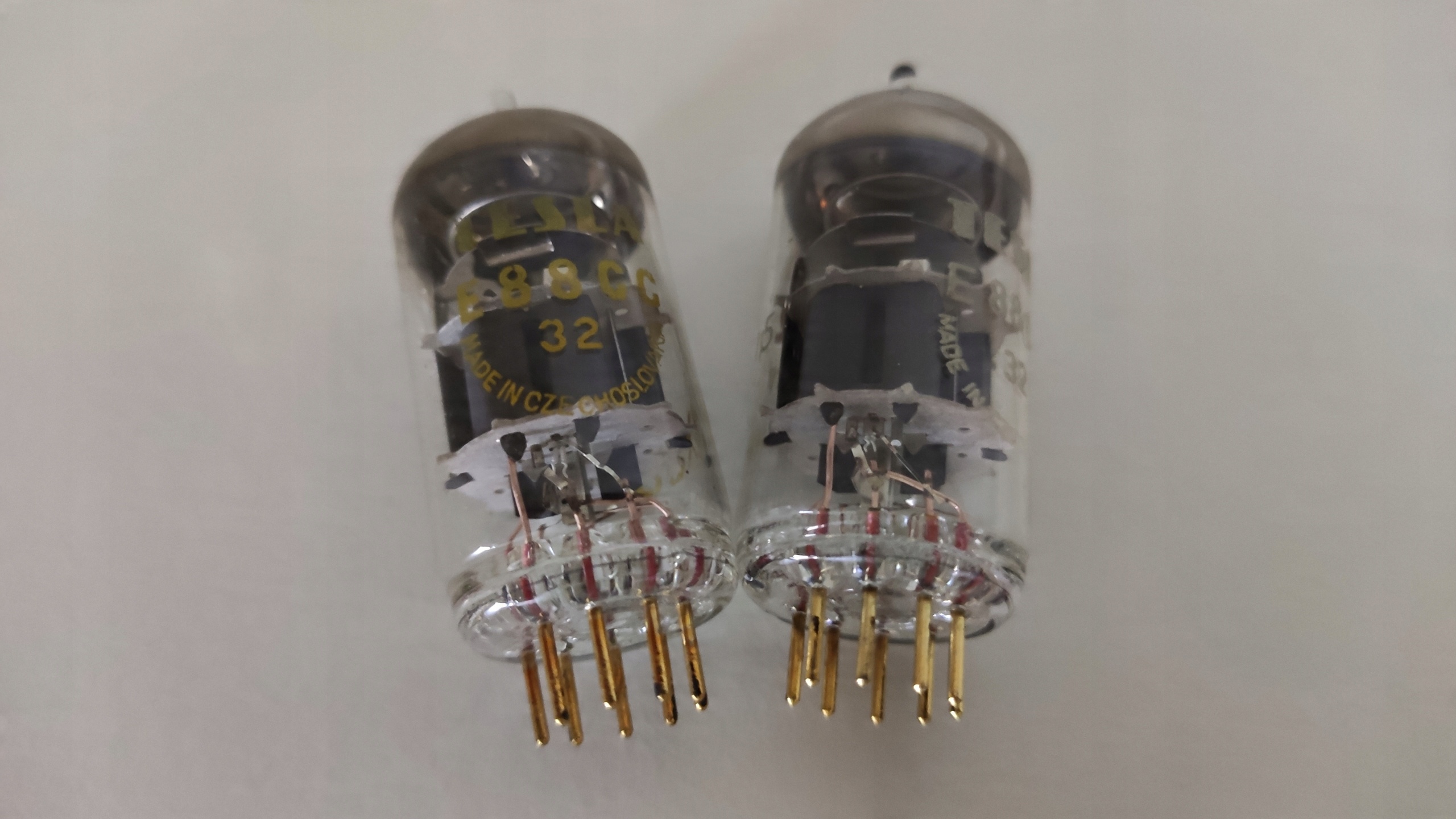

Lampa E88CC Tesla (ECC88) Nos
