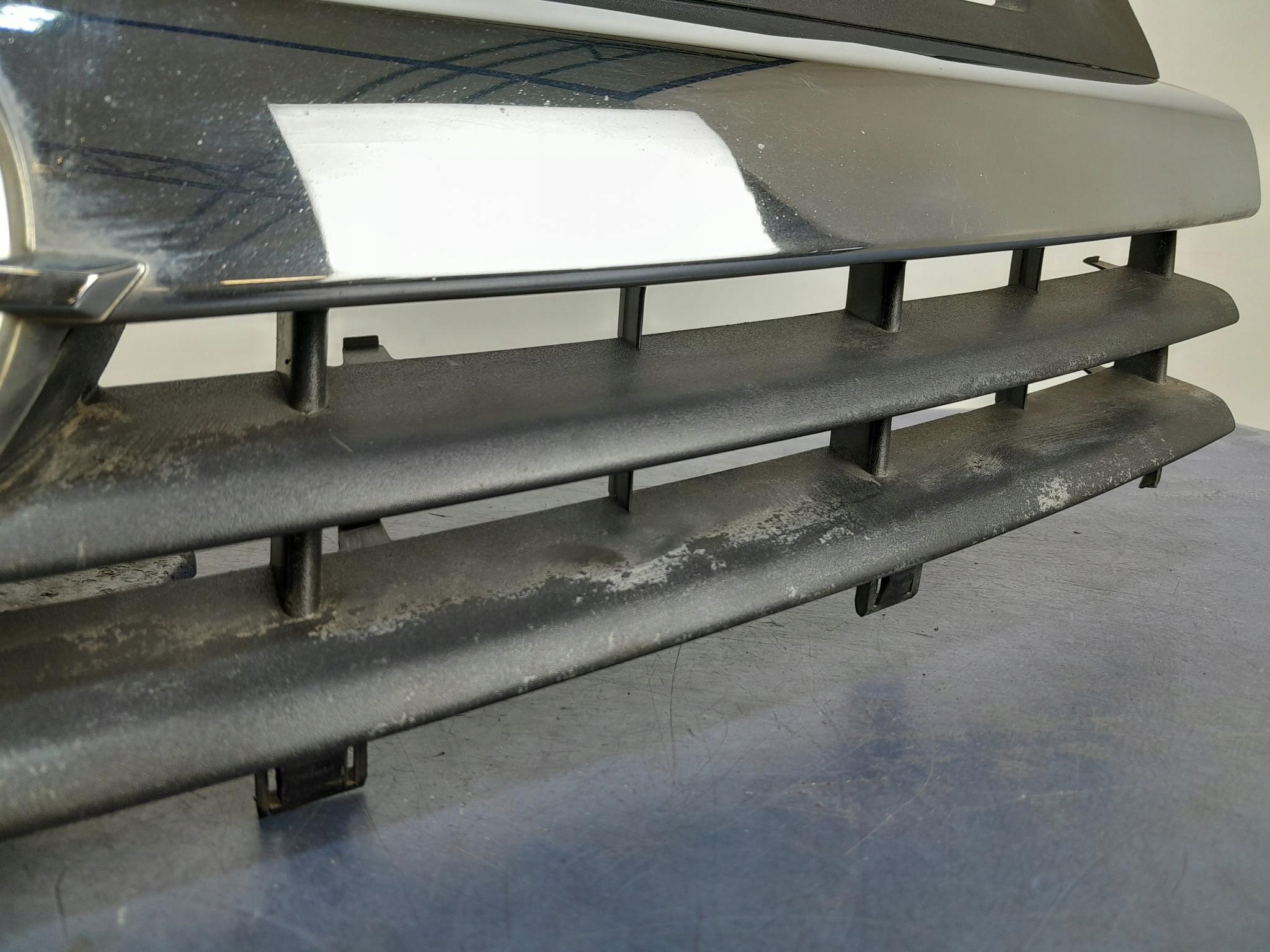 Opel Astra Kühlergrill FRONTGRILL Kühlergitter 13108460 - Thumbnail 4
