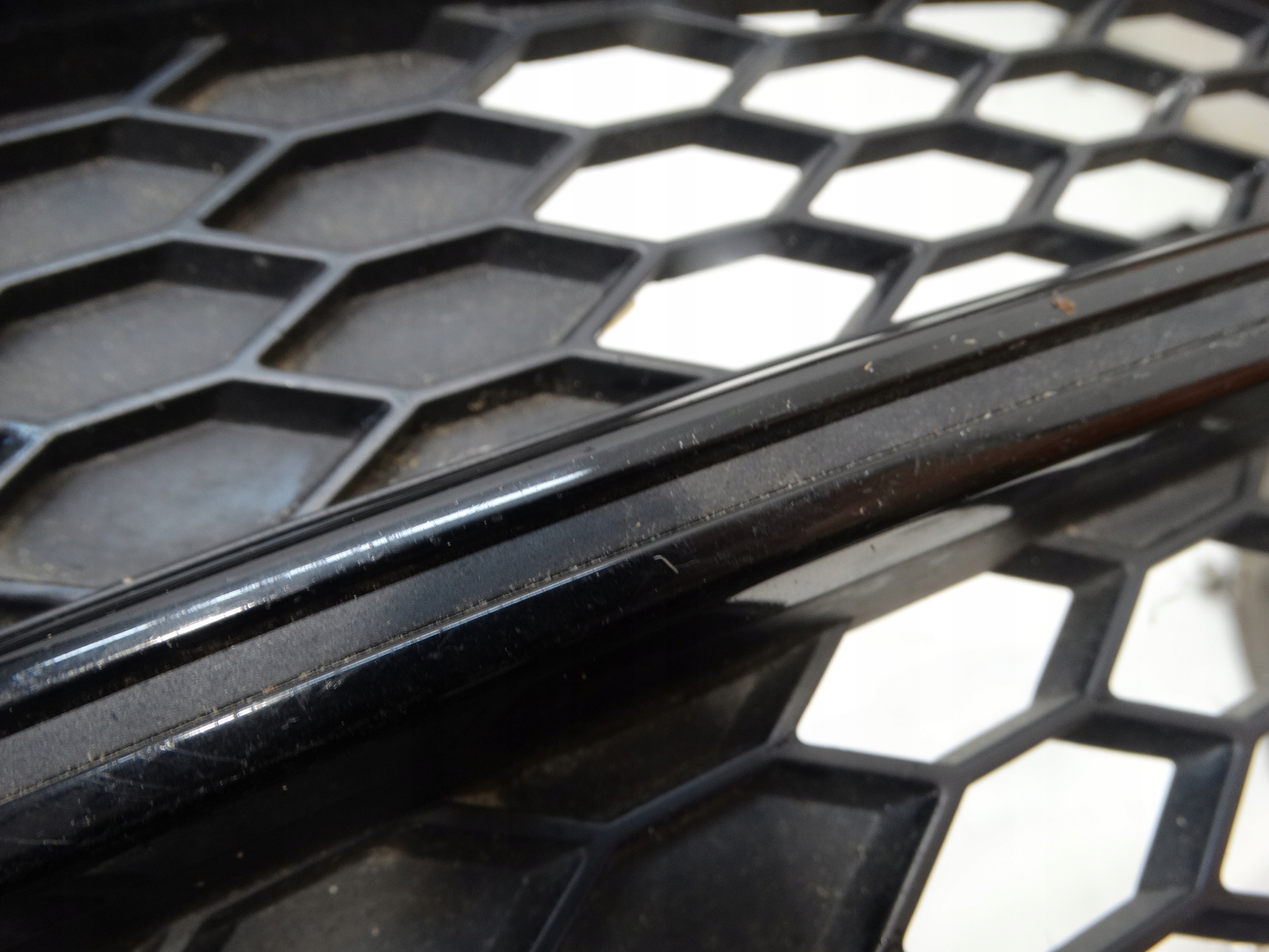 grid grille of a bumper right front VW GOLF VII 5G0853666