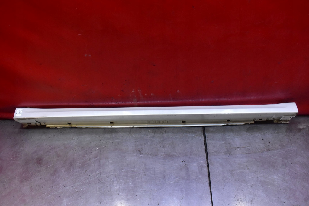 cap threshold right 37J SUBARU LEGACY 5 V KOMBI 09-13