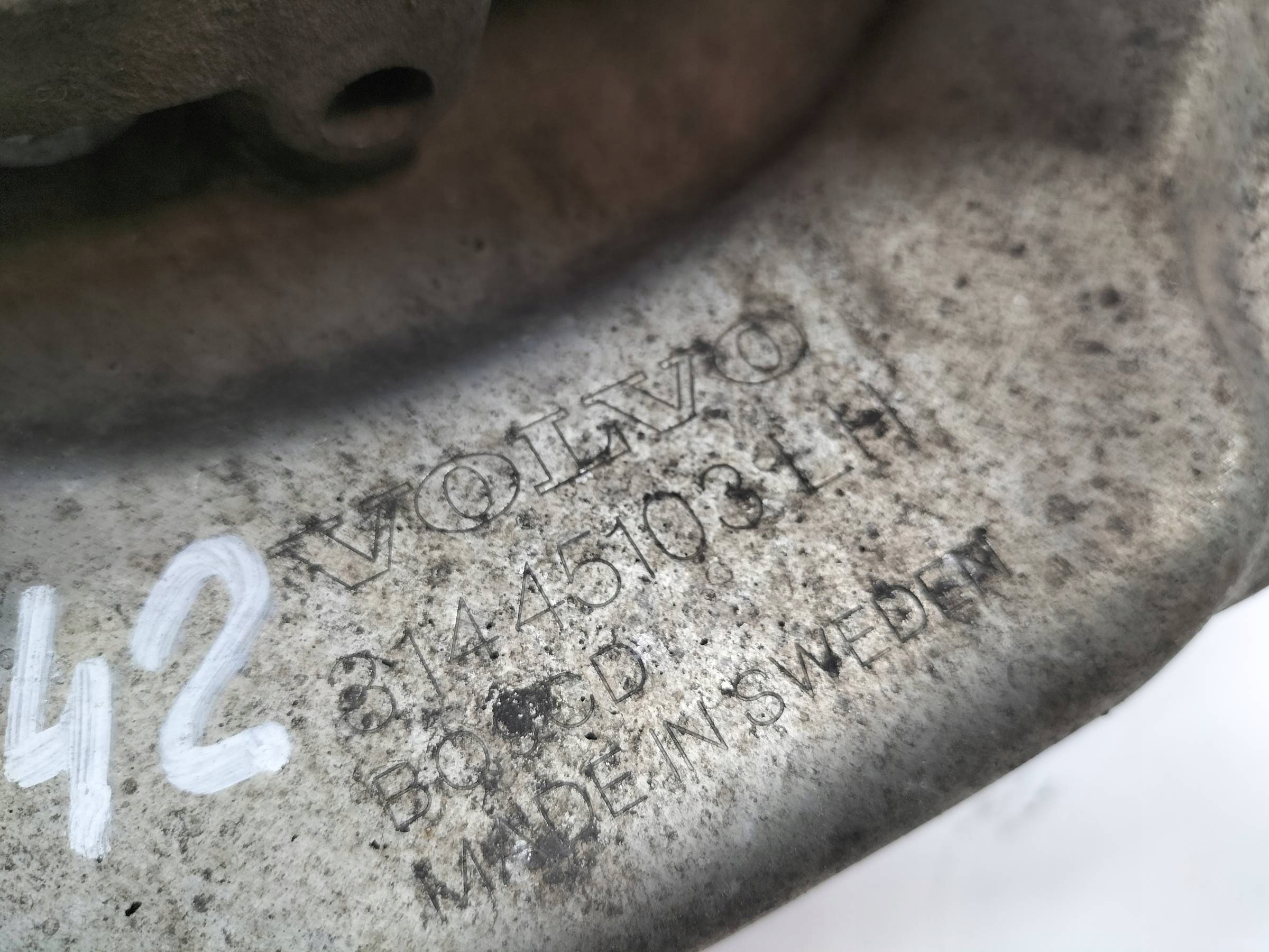 swing left rear part 2.0 D AWD Volvo XC 90 II (2015- )