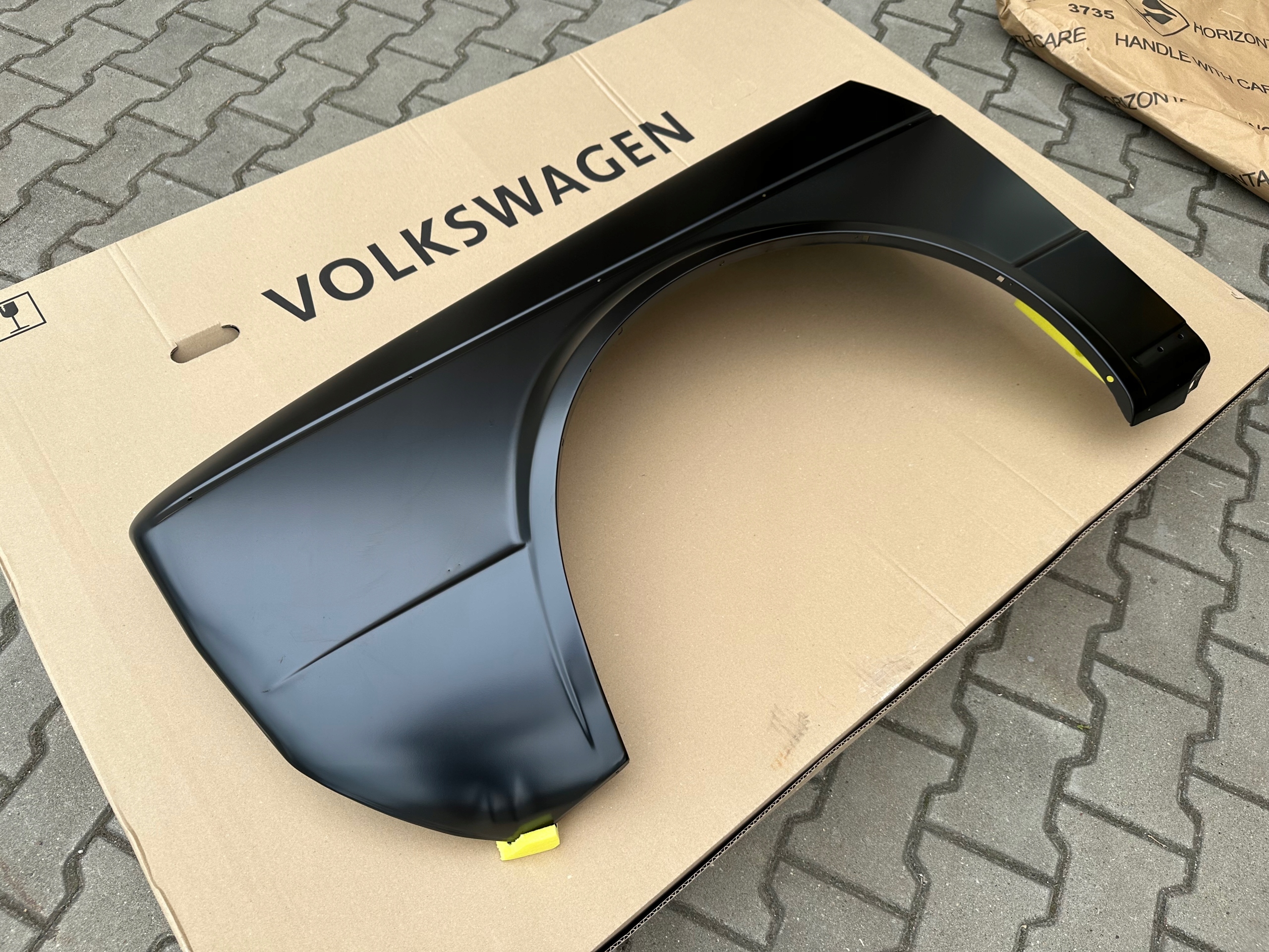 Oryginalny nowy błotnik lewy przód do Volkswagen Golf I mk1 Cabrio Typ samochodu Samochody osobowe