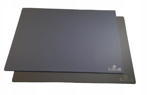 

Mata robocza pod monety na biurko Granatowa