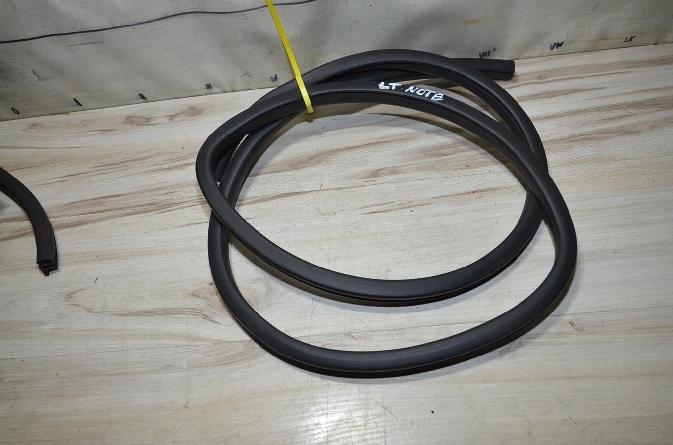 Dichtsatz Tür links heck wew Nissan Note II E12 14