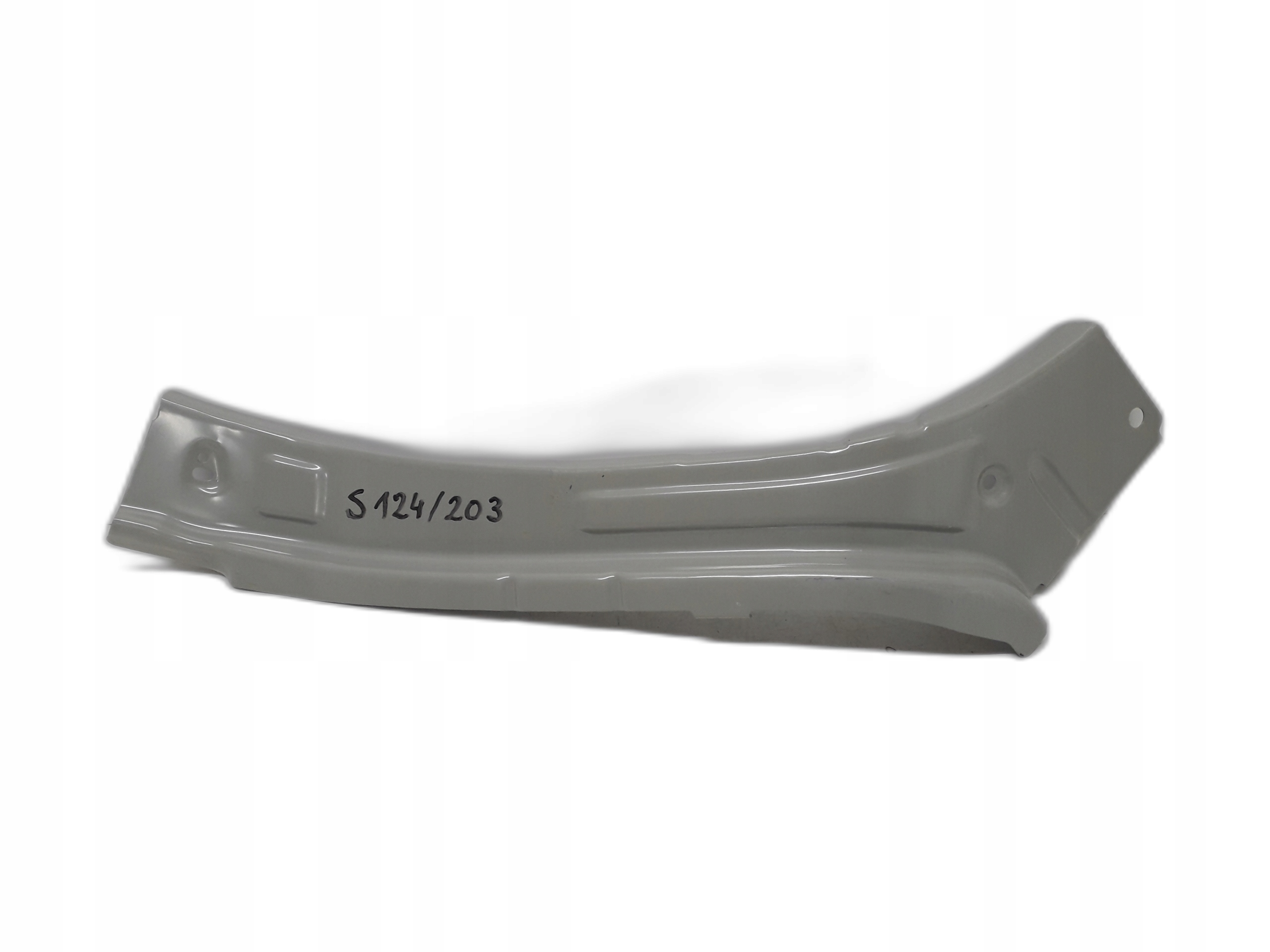 KIA SPORTAGE 23- FARTUCH OSŁONA BŁOTNIKA PRAWY PRZÓD 64584P1000