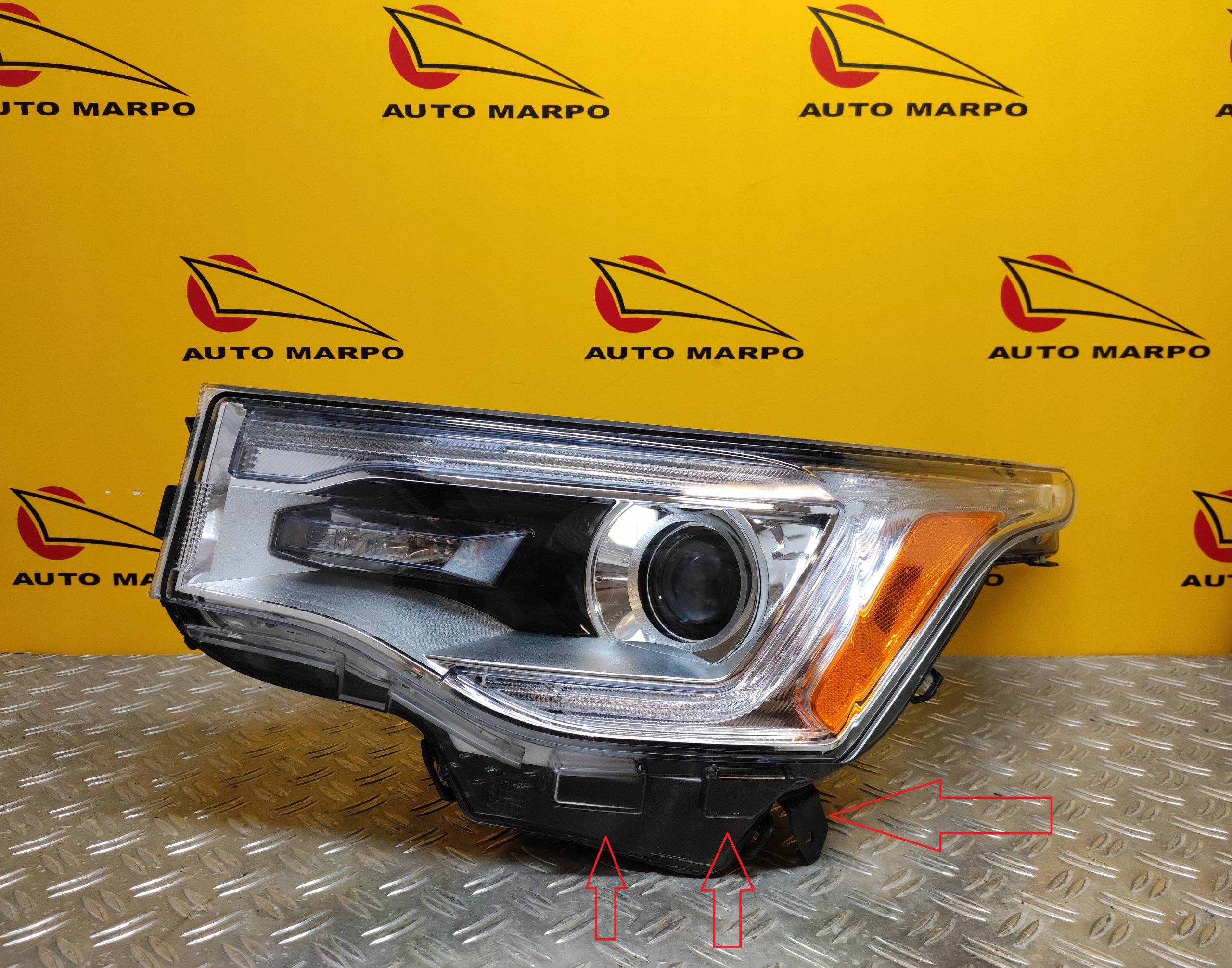 GMC ACADIA 2017- REFLEKTOR LAMPA XENON L LED USA Producent części Chevrolet OE