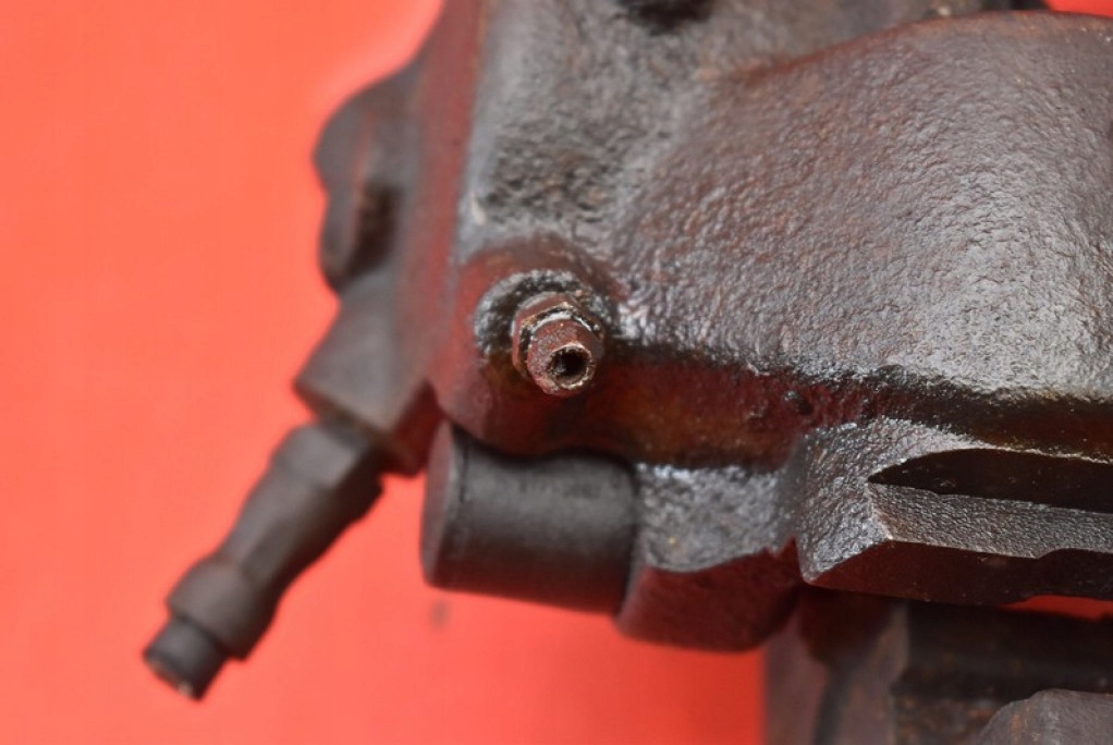 caliper brake left front BMW X3 E83 3.0 D 204 KM 03-06