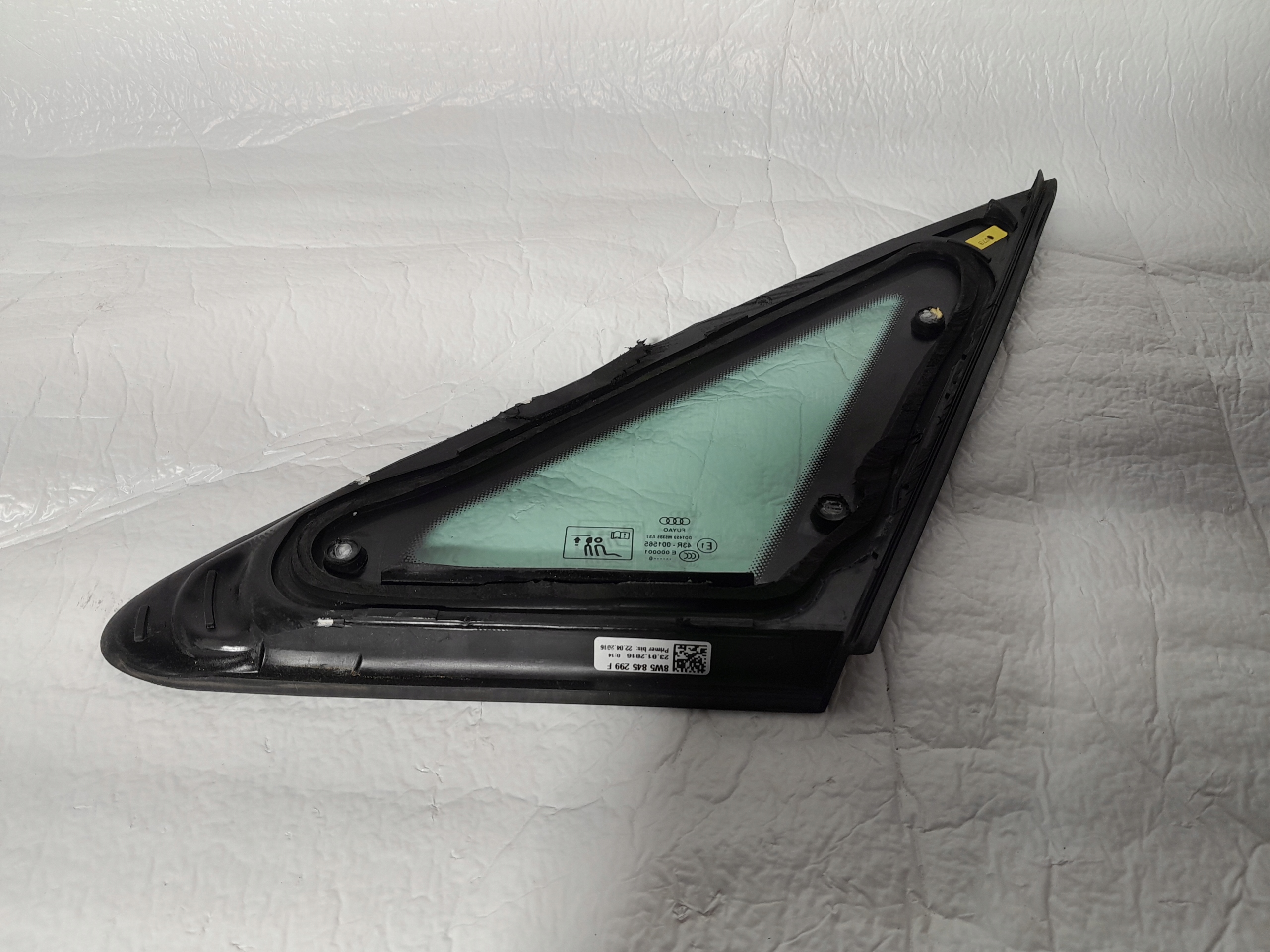 AUDI A4 B9 window bodywork left 8W5845299F