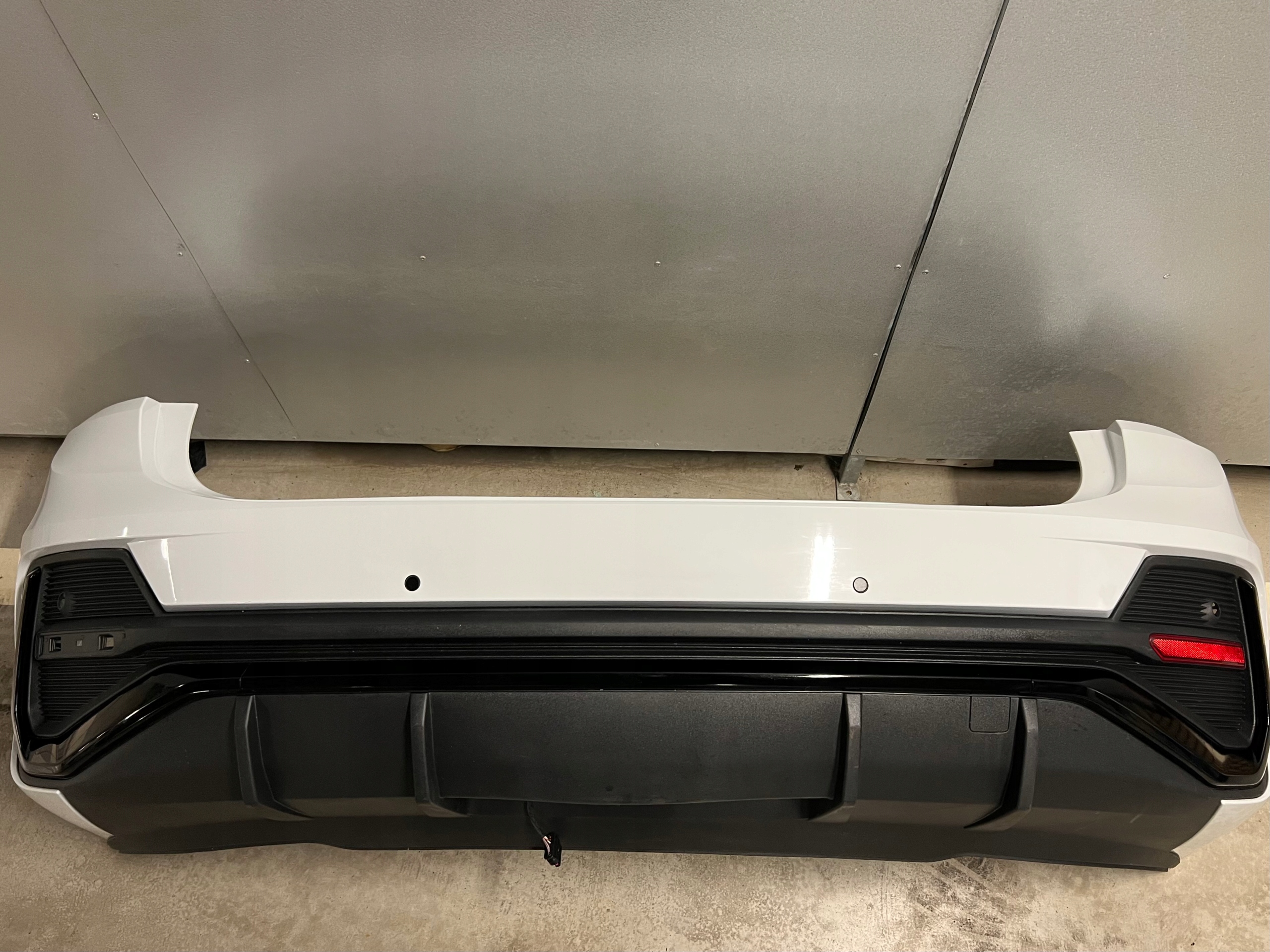 Audi Q3 83A SPORTBACK задний бампер LS9R 83F