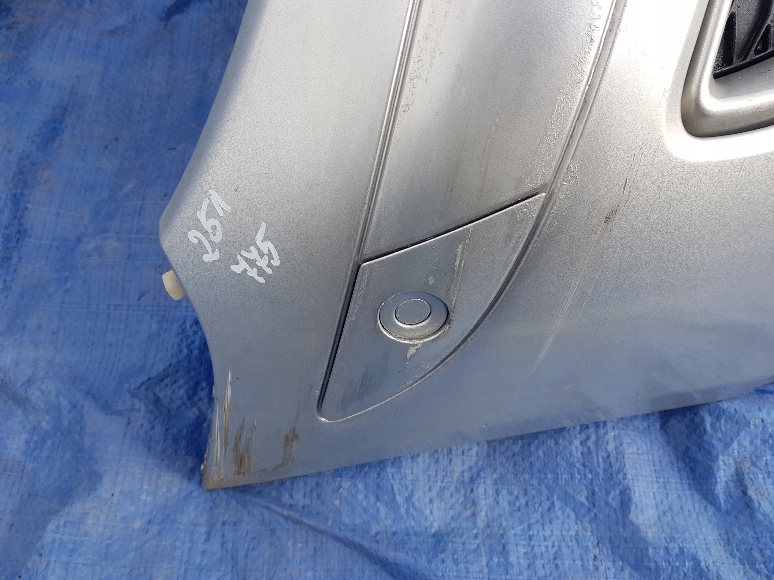 nárazník předek přední MERCEDES W251 C775 775