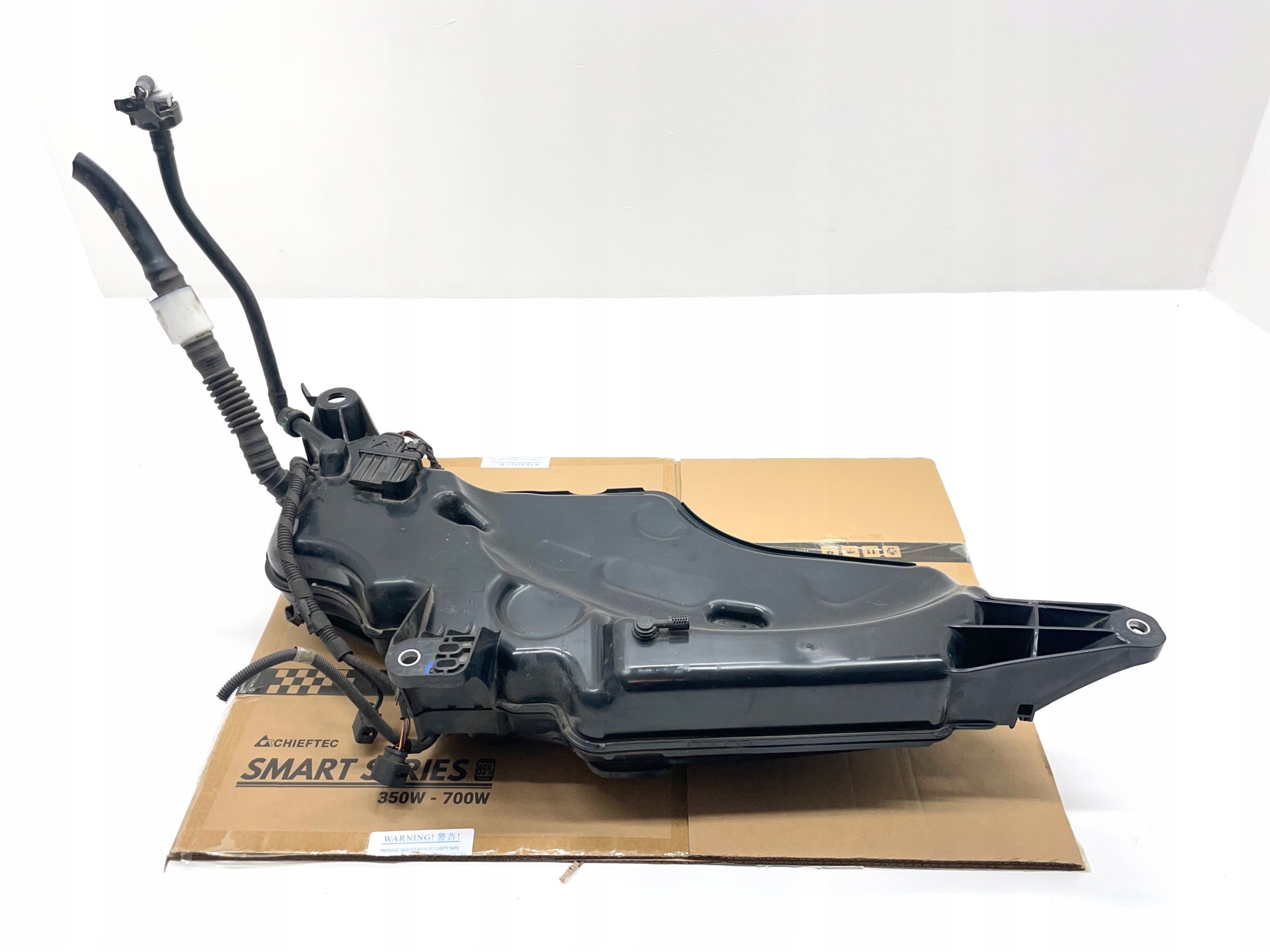 VW T-ROC ZBIORNIK ADBLUE 5Q0131877R