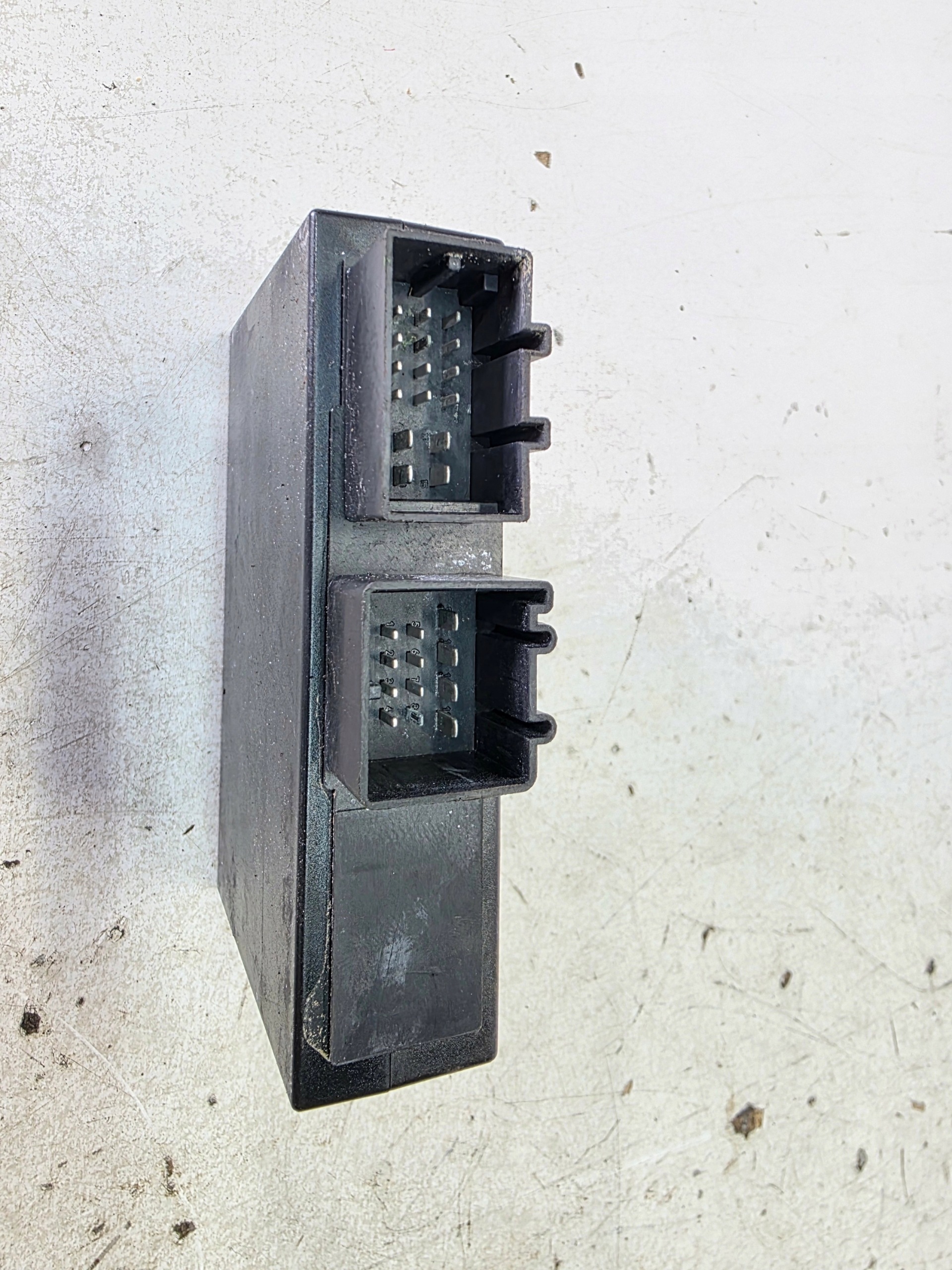 module control unit HAKA AUDI A4 B8 A5 8T Q5 8K0907383B