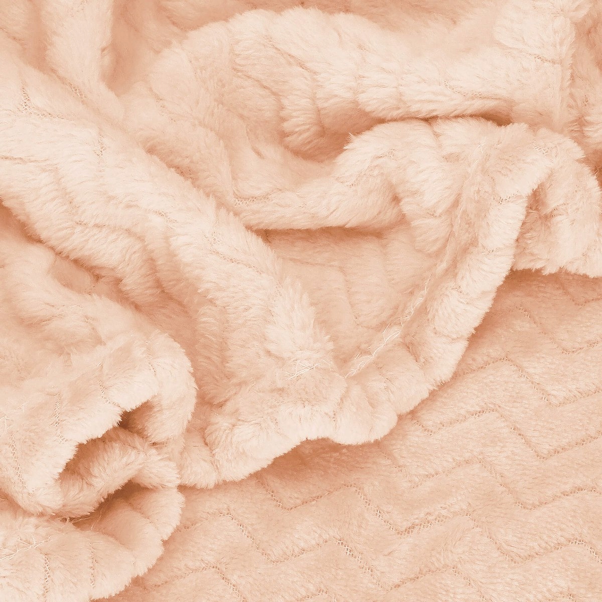 GRUBY KOC NARZUTA WYTŁACZANA PLUSZOWA 160x200cm CIEPŁY MIĘKKI BRZOSKWINIOWY Rodzaj koc