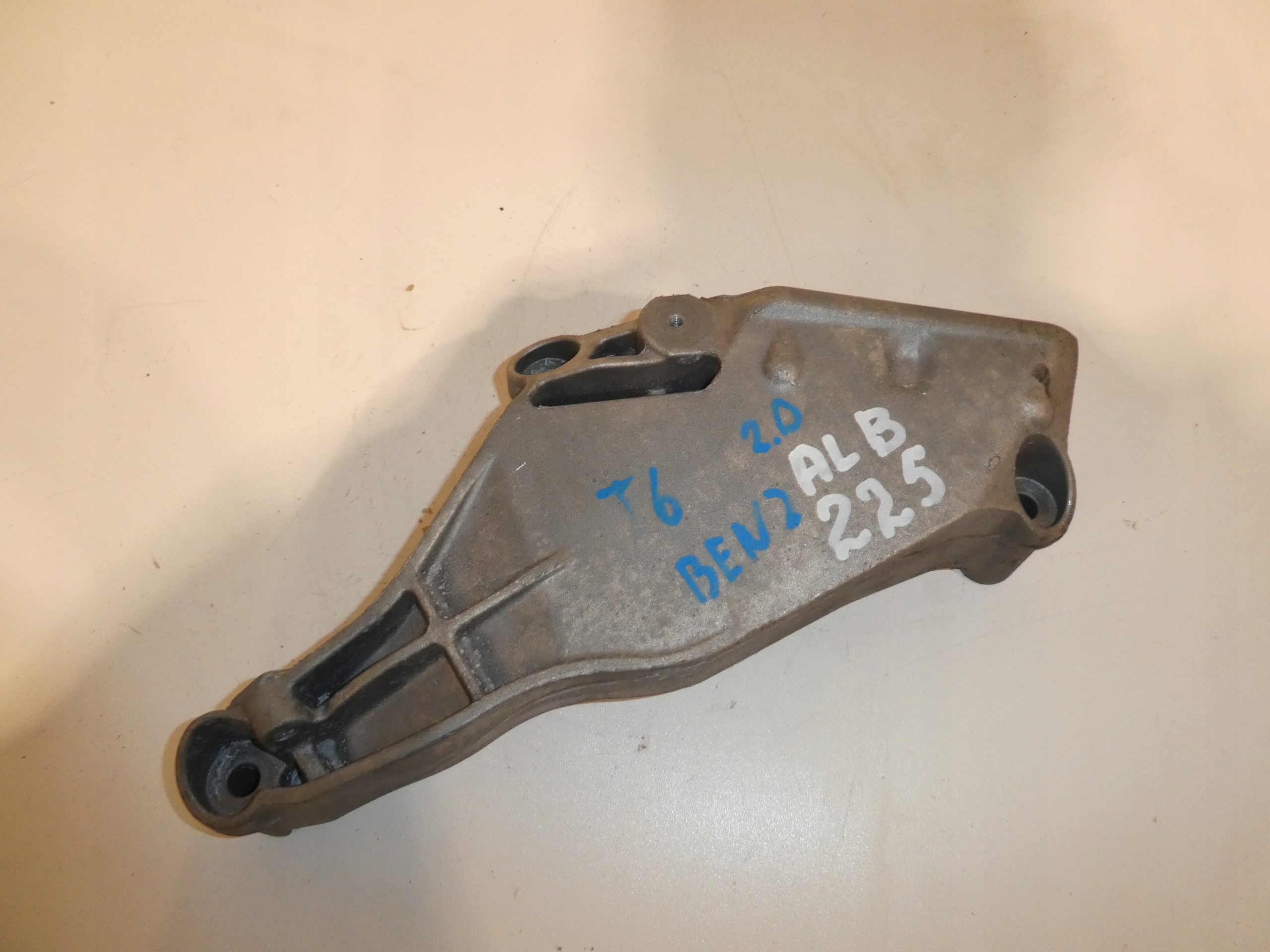 VW T6 T5 LIFT holder engine mount 06J199207R