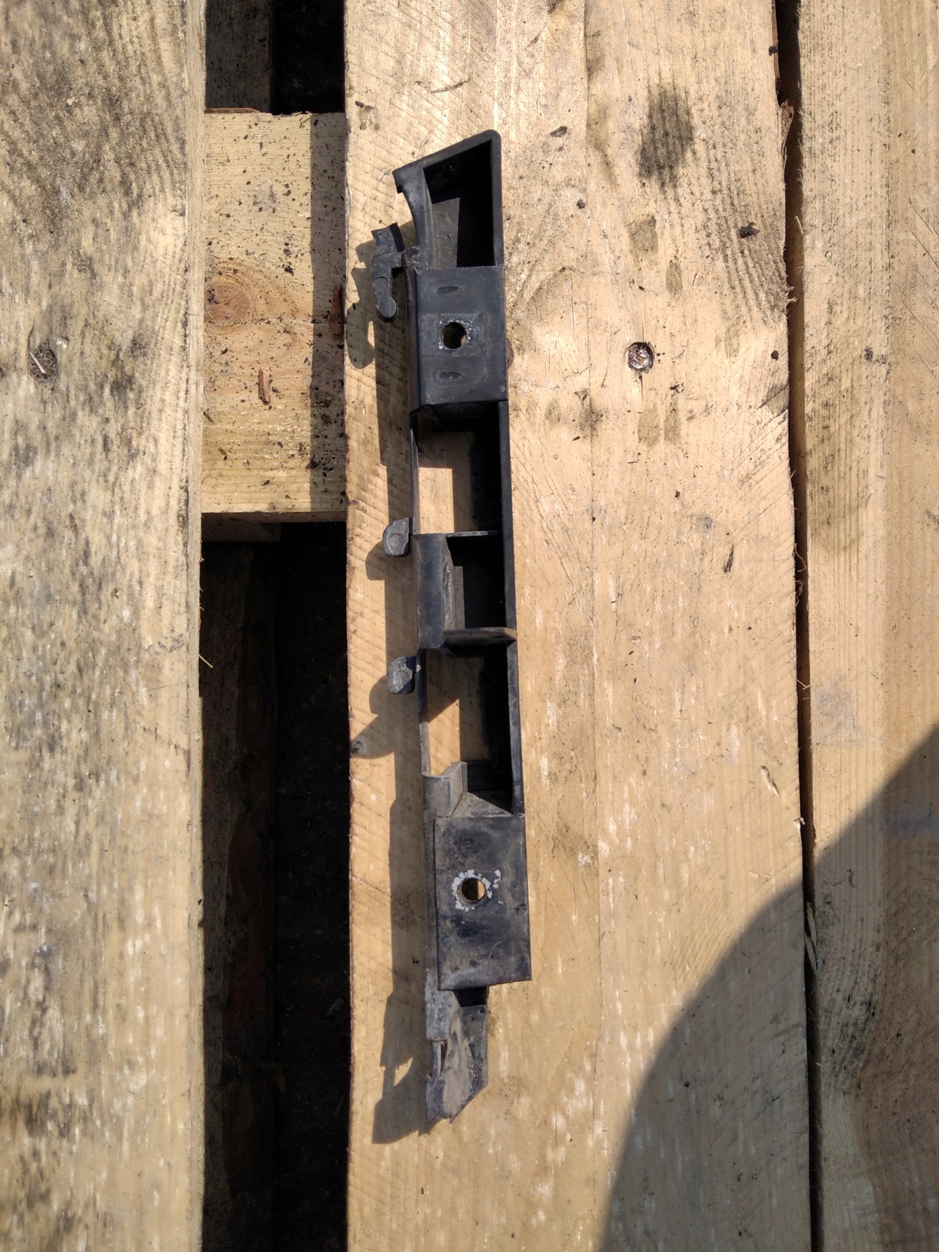 Бампер передній лівий BMW E65 LIFT