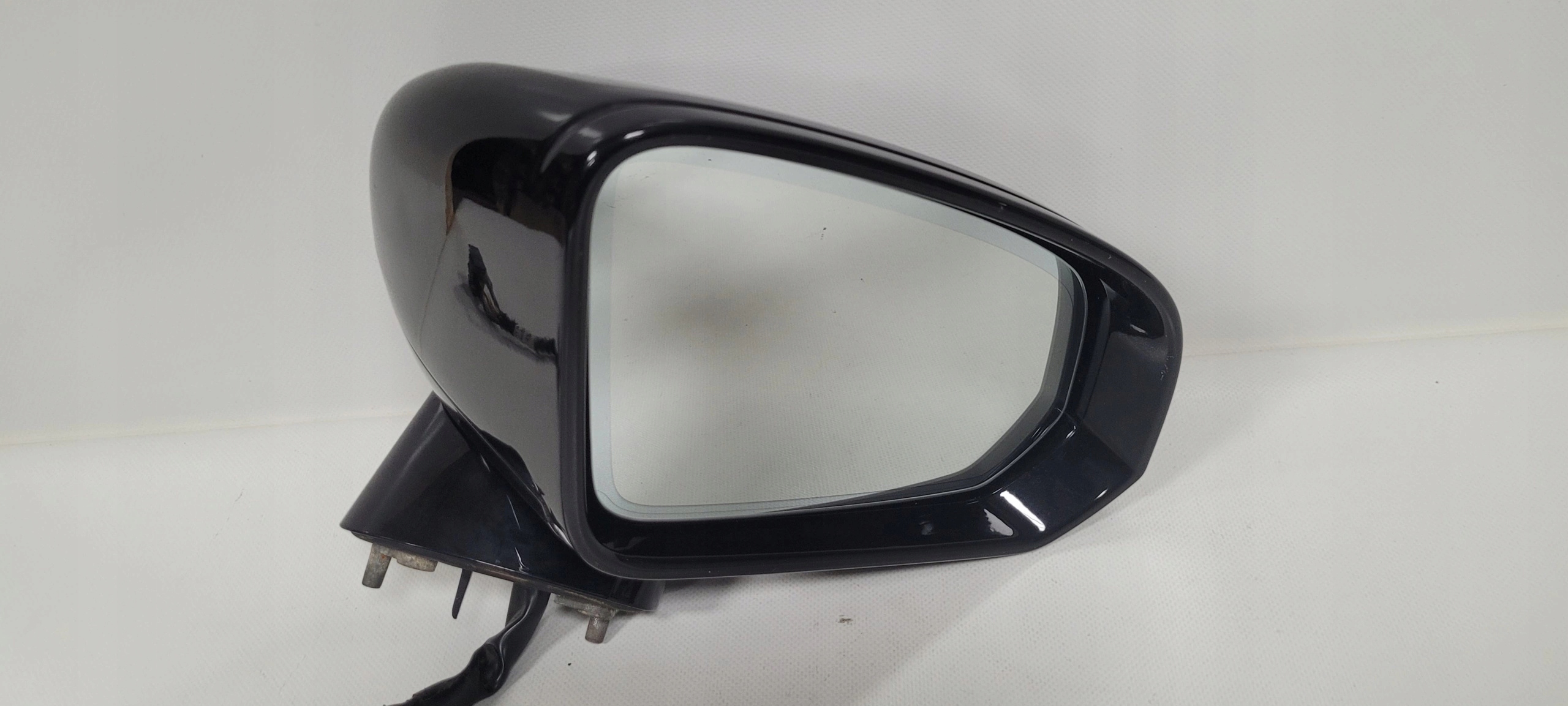 LUSTERKO PRAWE VOLVO V90 S90 16- 14 PIN EUROPA Typ samochodu Samochody osobowe