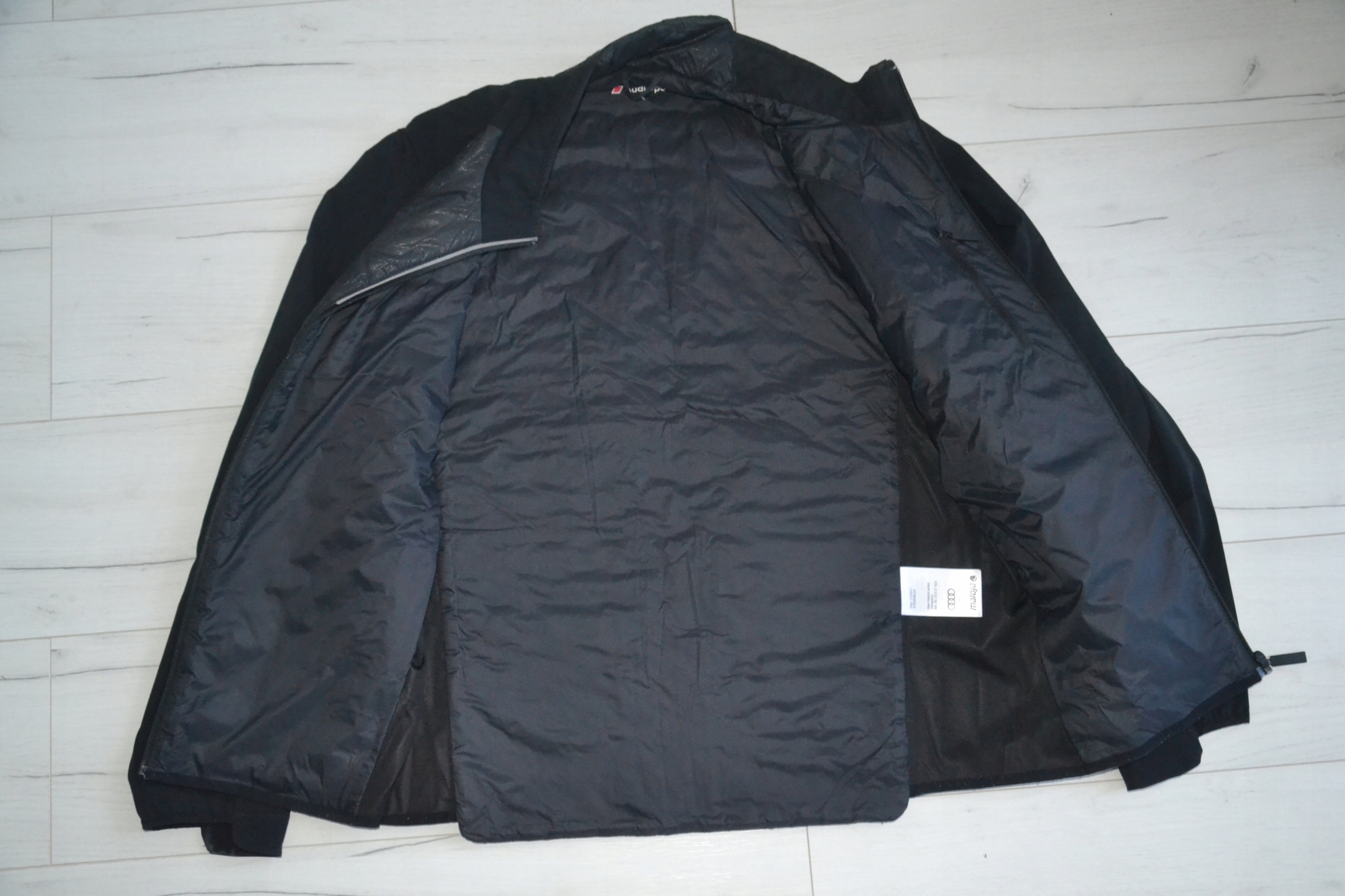 AUDI SPORT LEKKA PIKOWANA KURTKA L HYBRID JACKET MALOJA Model WIOSNA