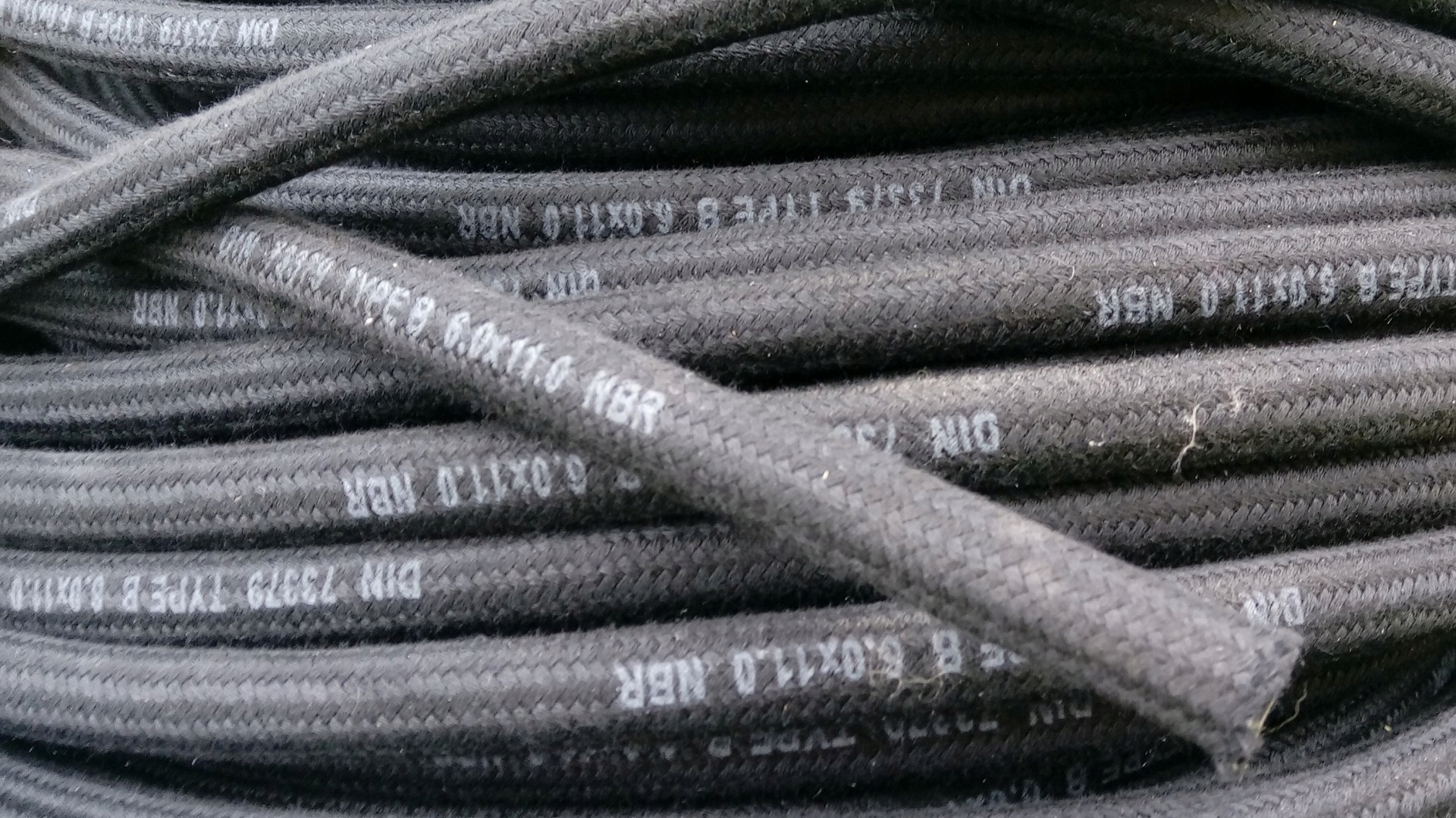 Wąż do paliw w oplocie bawełnianym 3,5/1MPa