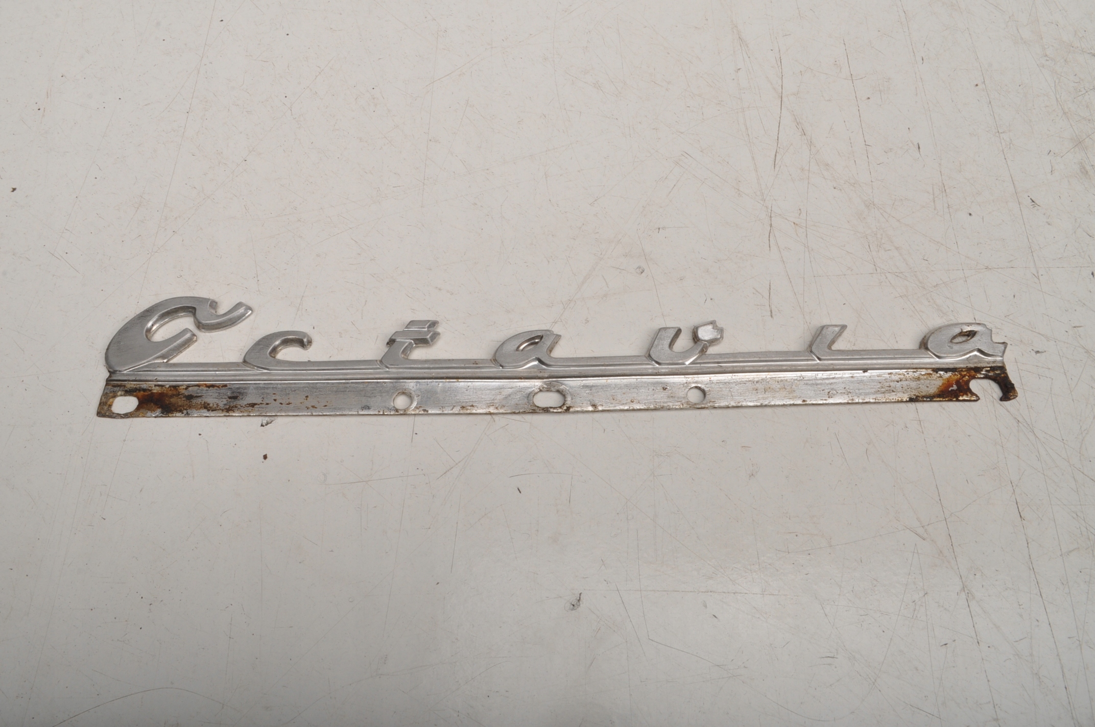 SKODA OCTAVIA 985 ZNACZEK LOGO EMBLEMAT BLOTNIKA