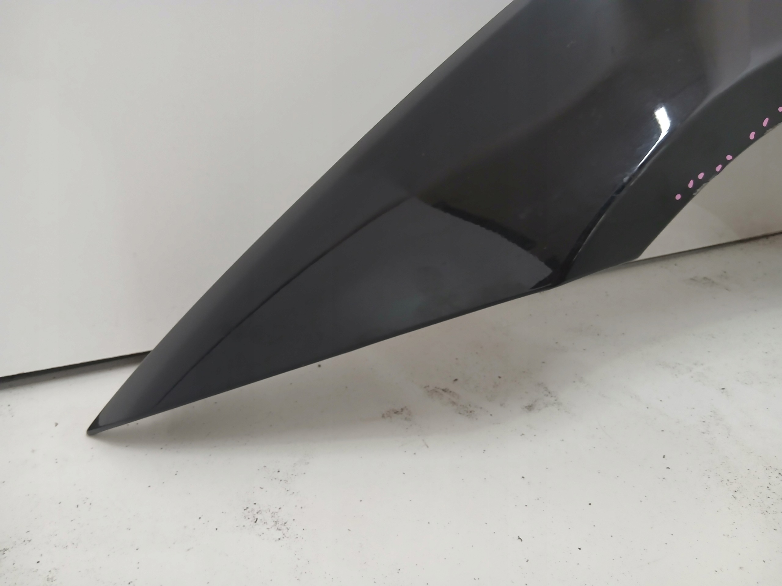 fender left front front BMW E90 E91 BLACK SAPPHIRE