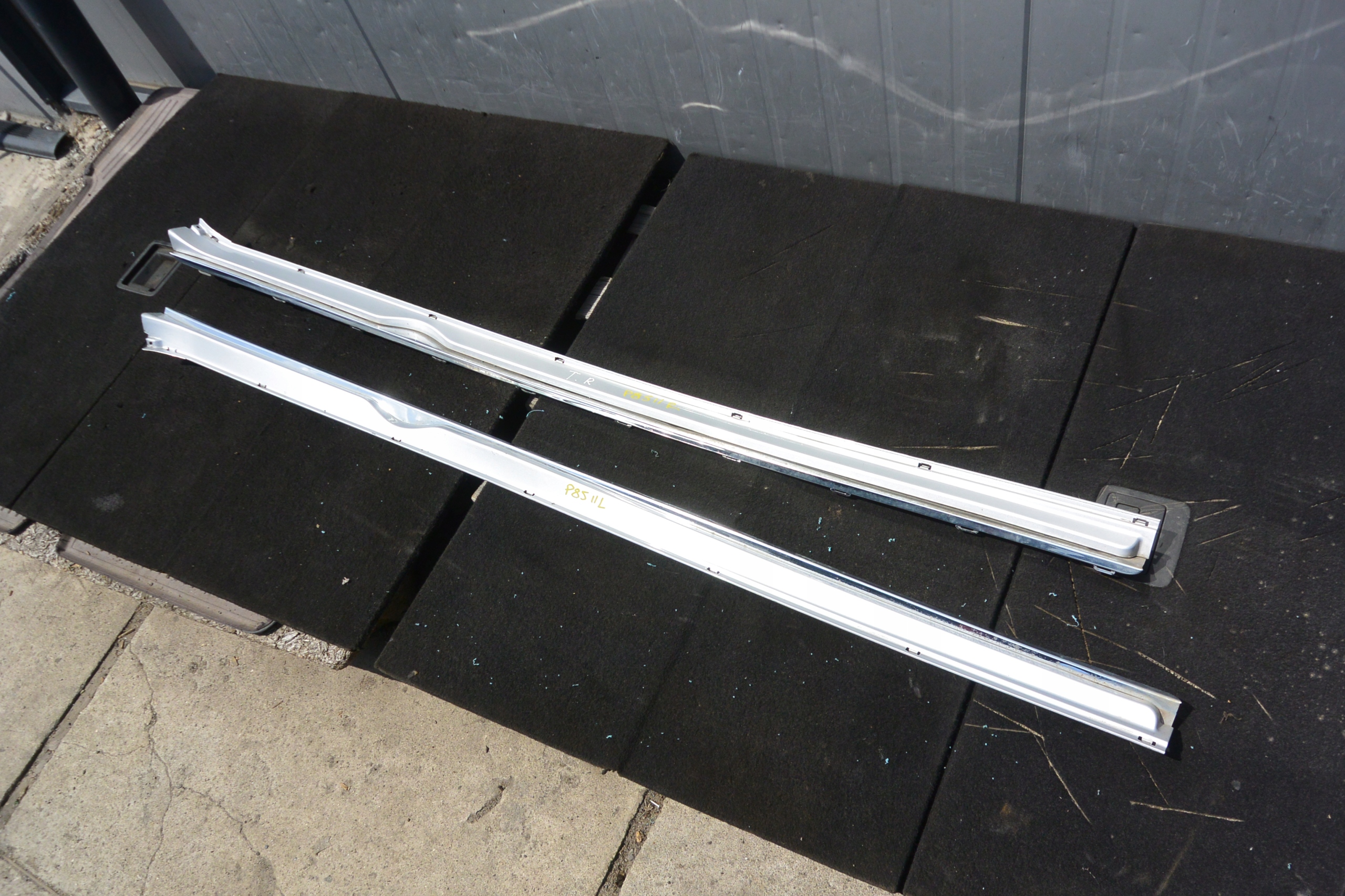 moulding threshold left right TESLA MODEL S 12-16