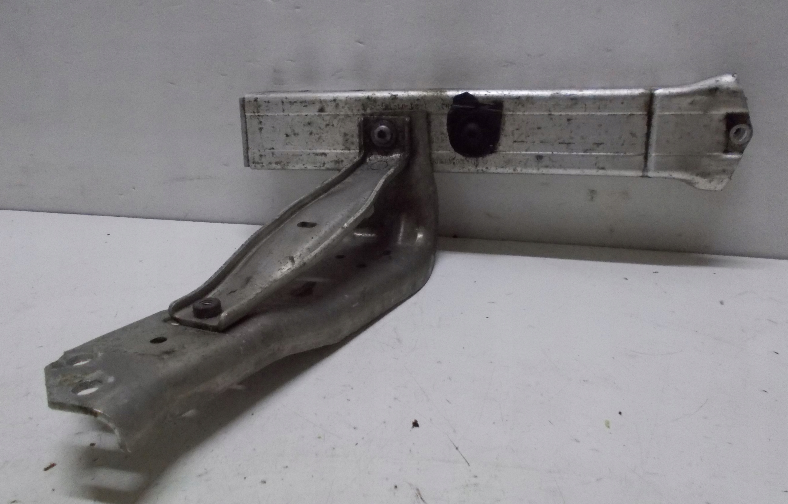 MINI COUNTRYMAN 19R 1.5 beam tip KIEL tip console supports right