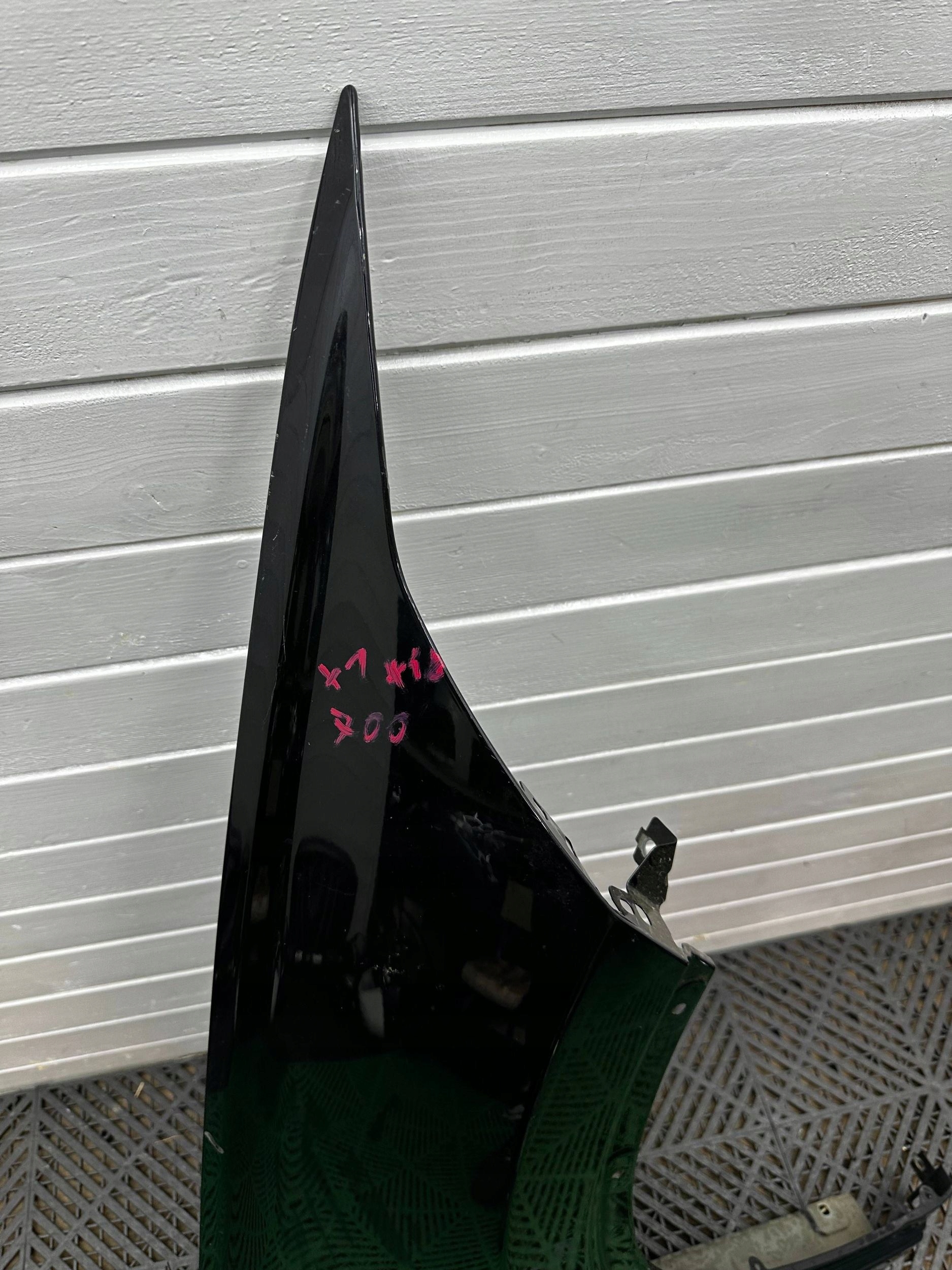 fender front side right BMW X1 F48