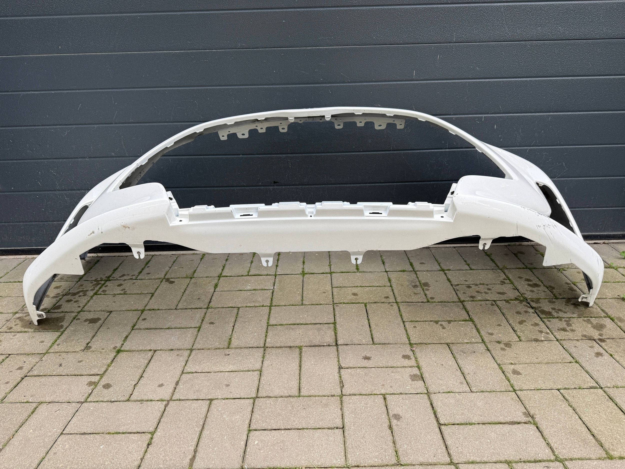 Toyota Yaris 4 IV 20- bumper front front