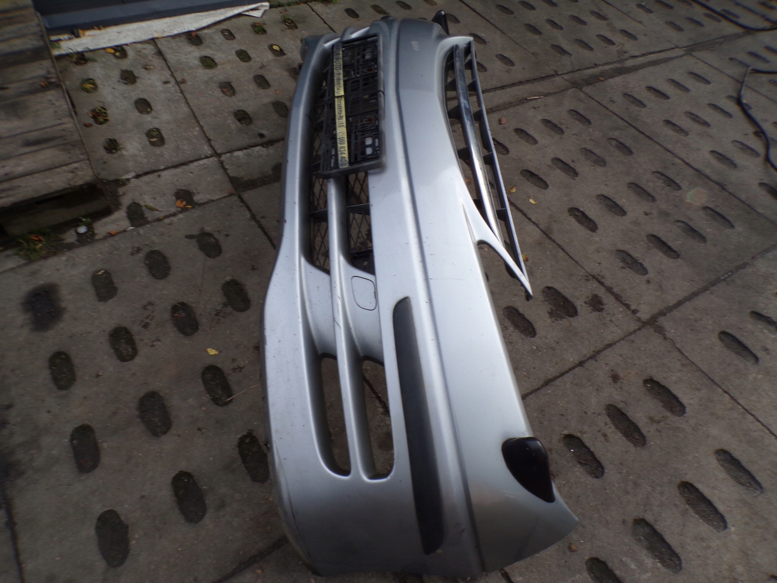 front bumper front TOYOTA PREVIA 2 II washers
