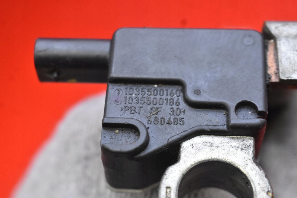 Batteriemanagement Sensor 8K0915181B AUDI A4 B8 2.0 TDI 143 KM 07-11