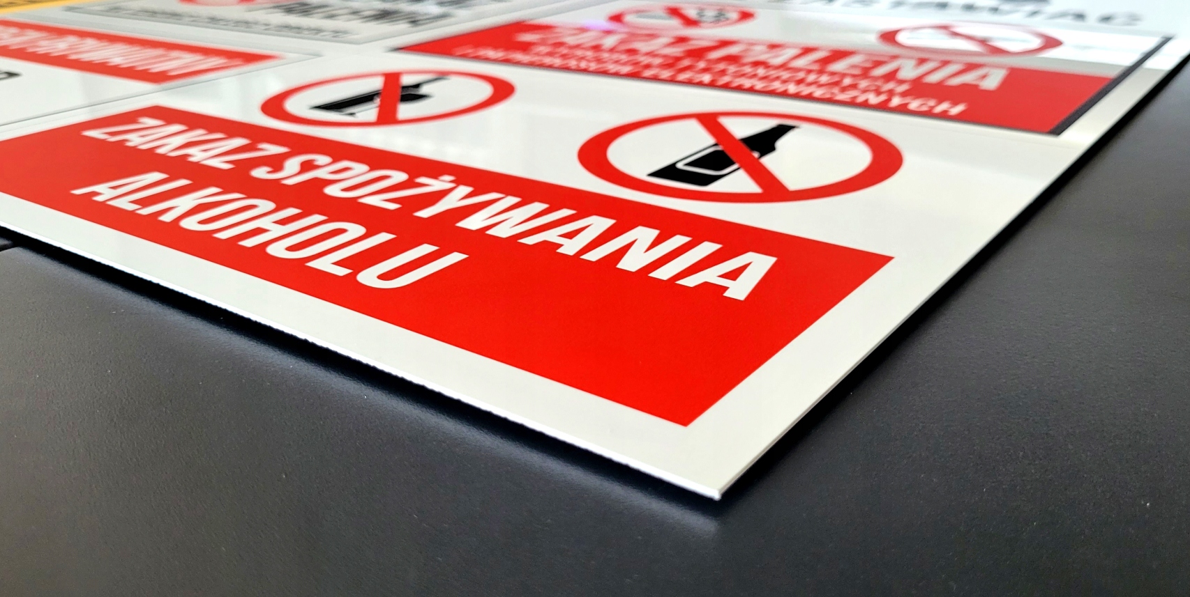 Tabliczka Kamera Teren Monitorowany 4 10x10 PCV 1 Marka Multeo