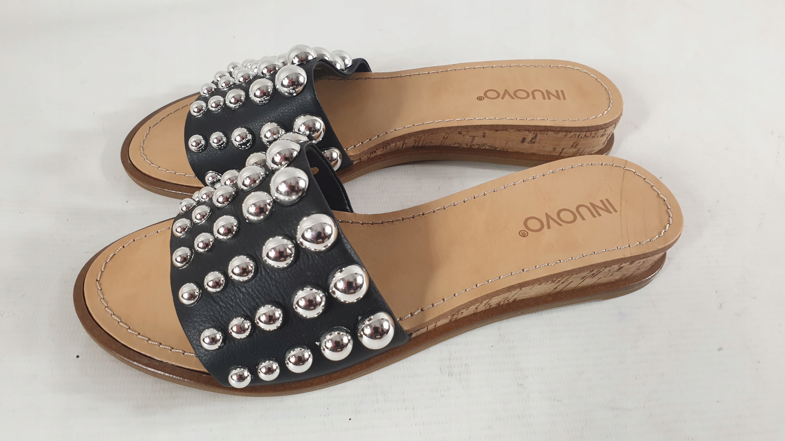 inuovo Nazouváky dámská kůže velikost 37