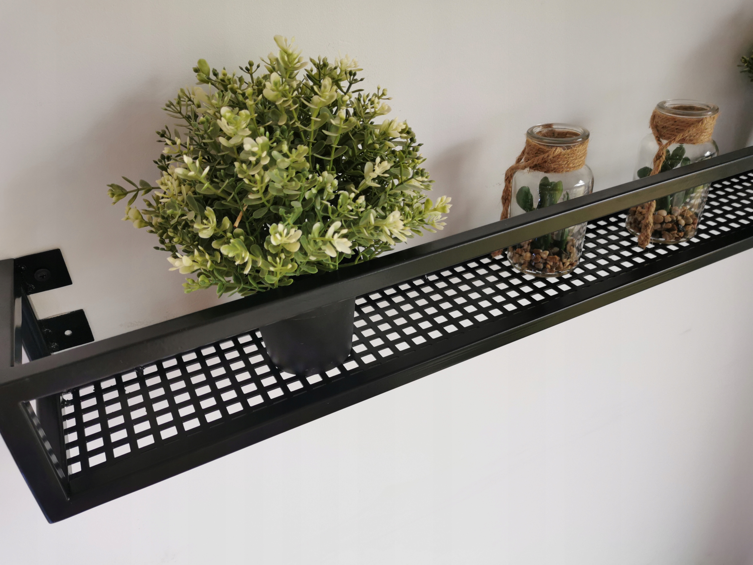 Półka ścienna wisząca metal loft czarna 130cmx10cm Kolekcja Półki loftowe