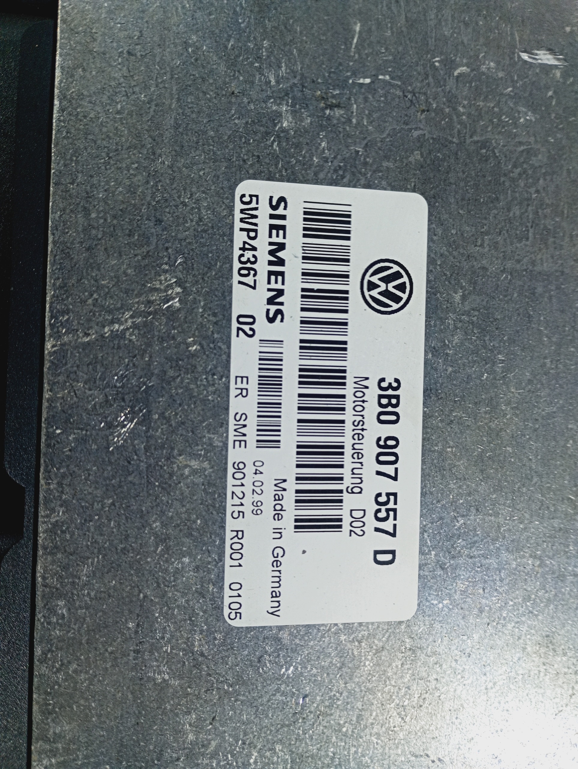 computer control unit of the engine OE 3B0907557D VW PASSAT B5 96-00