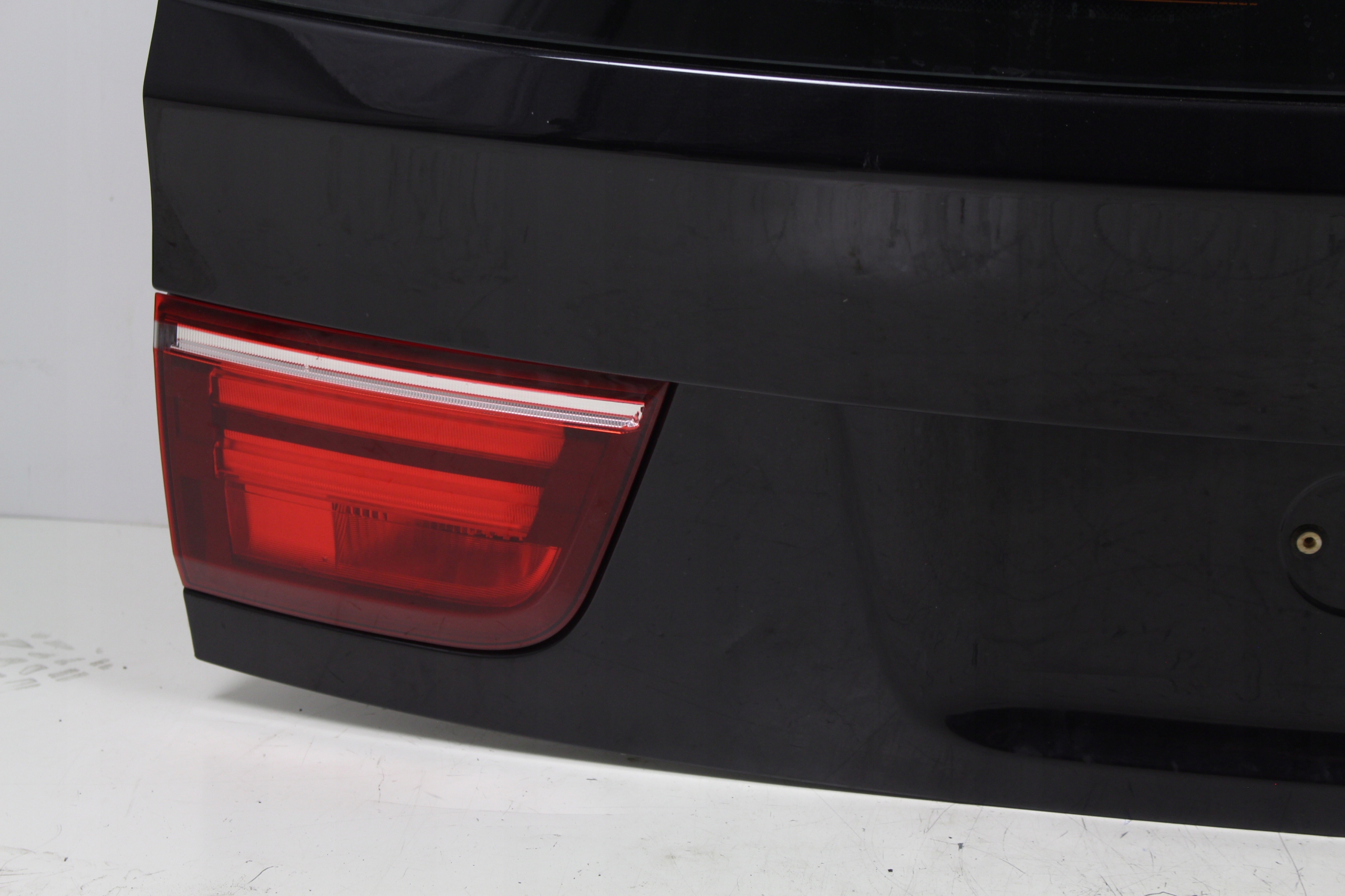 KLAPA BAGAŻNIKA BMW X5 E70 2013r.LIFT Typ samochodu Samochody osobowe