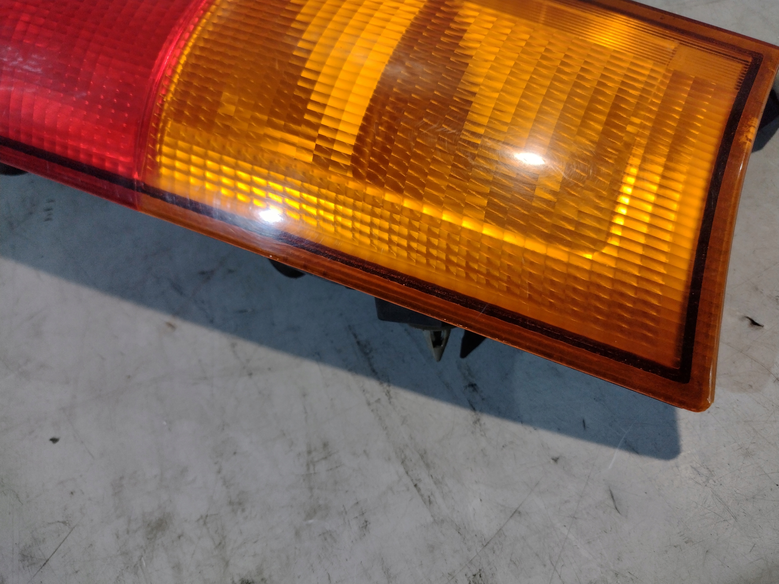 light right rear part Honda CRV and 1 lift 043-2200