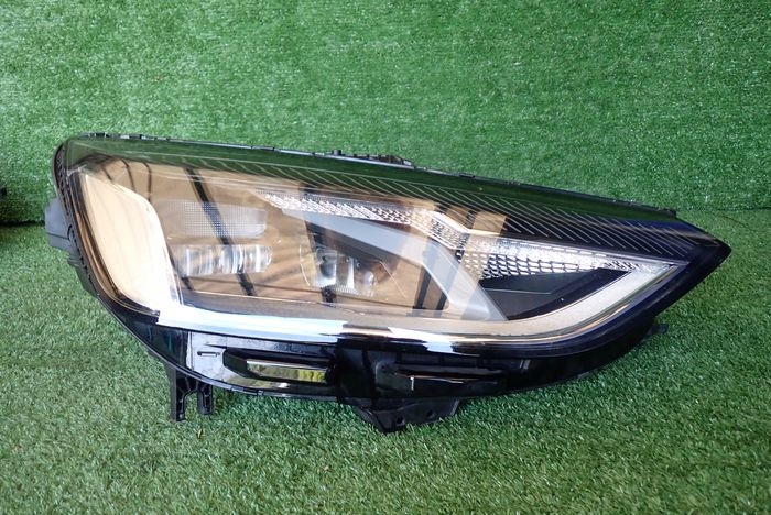 AUDI A4 B9 FULL LED LIFT 19- reflektor rechts Licht rechts