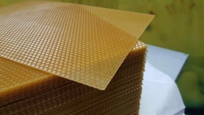 Včela 340 x 240 mm Wielkopolska približne 80 listov 5KG 100 % vosk