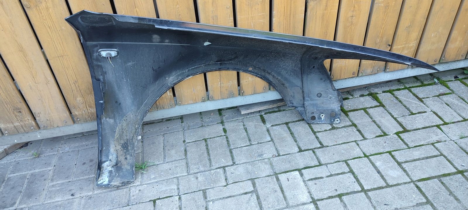 fender left front front Audi A6 C6