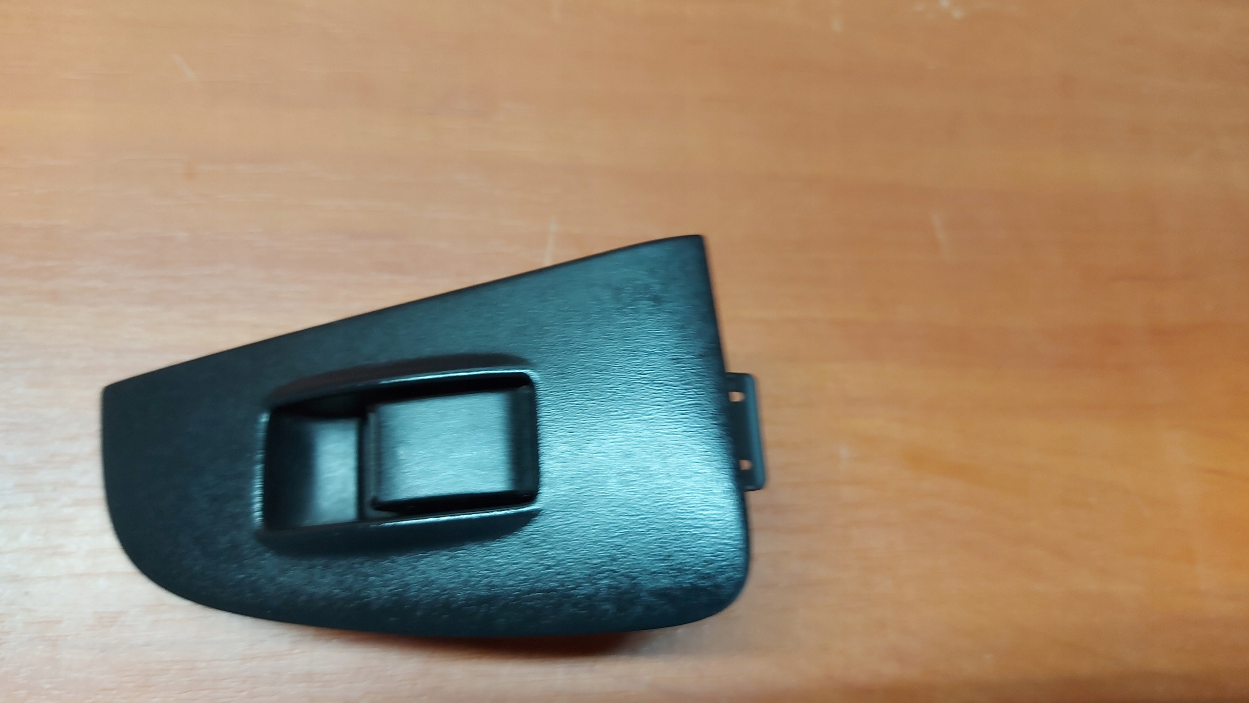 PANEL switch windows right front TOYOTA AVENSIS T25 03-09 EU