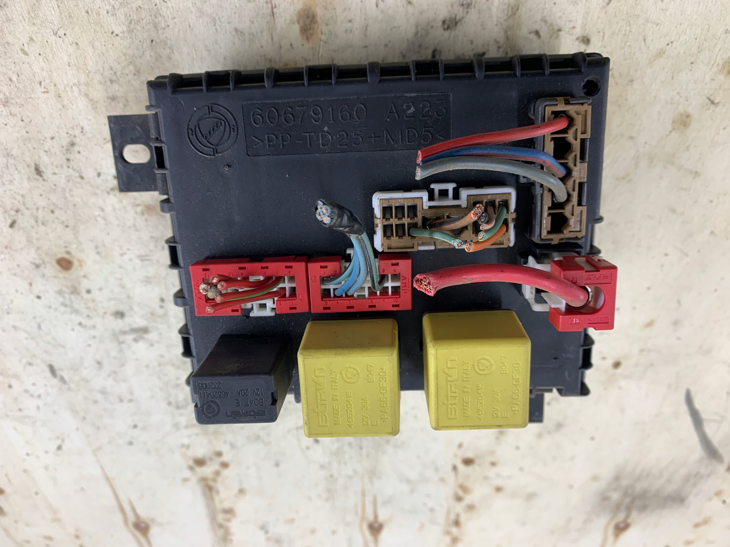 ALFA ROMEO 156 Module fusibles 60679160