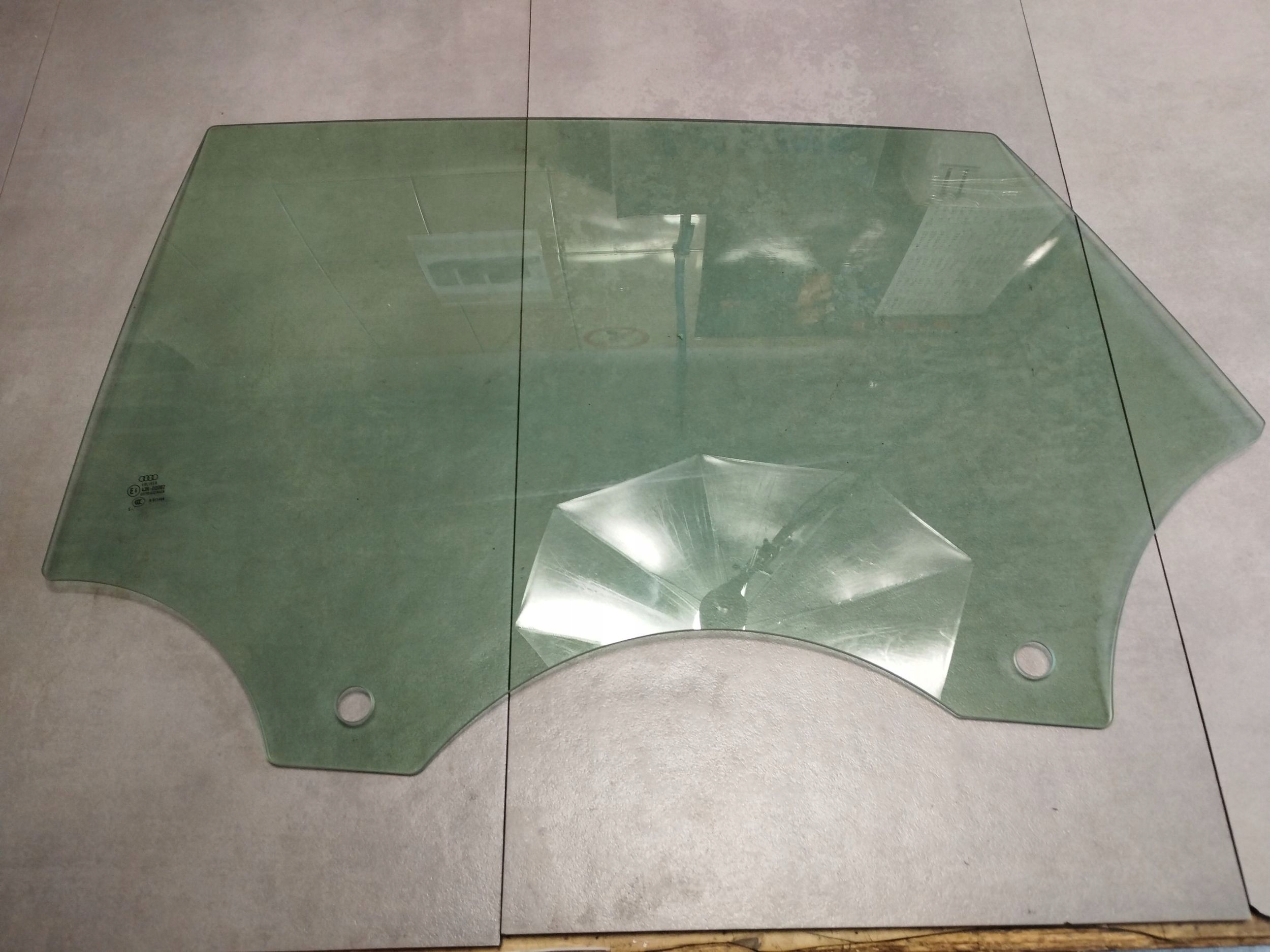 Audi A5 Sportback 8TA 2015 window left rear part