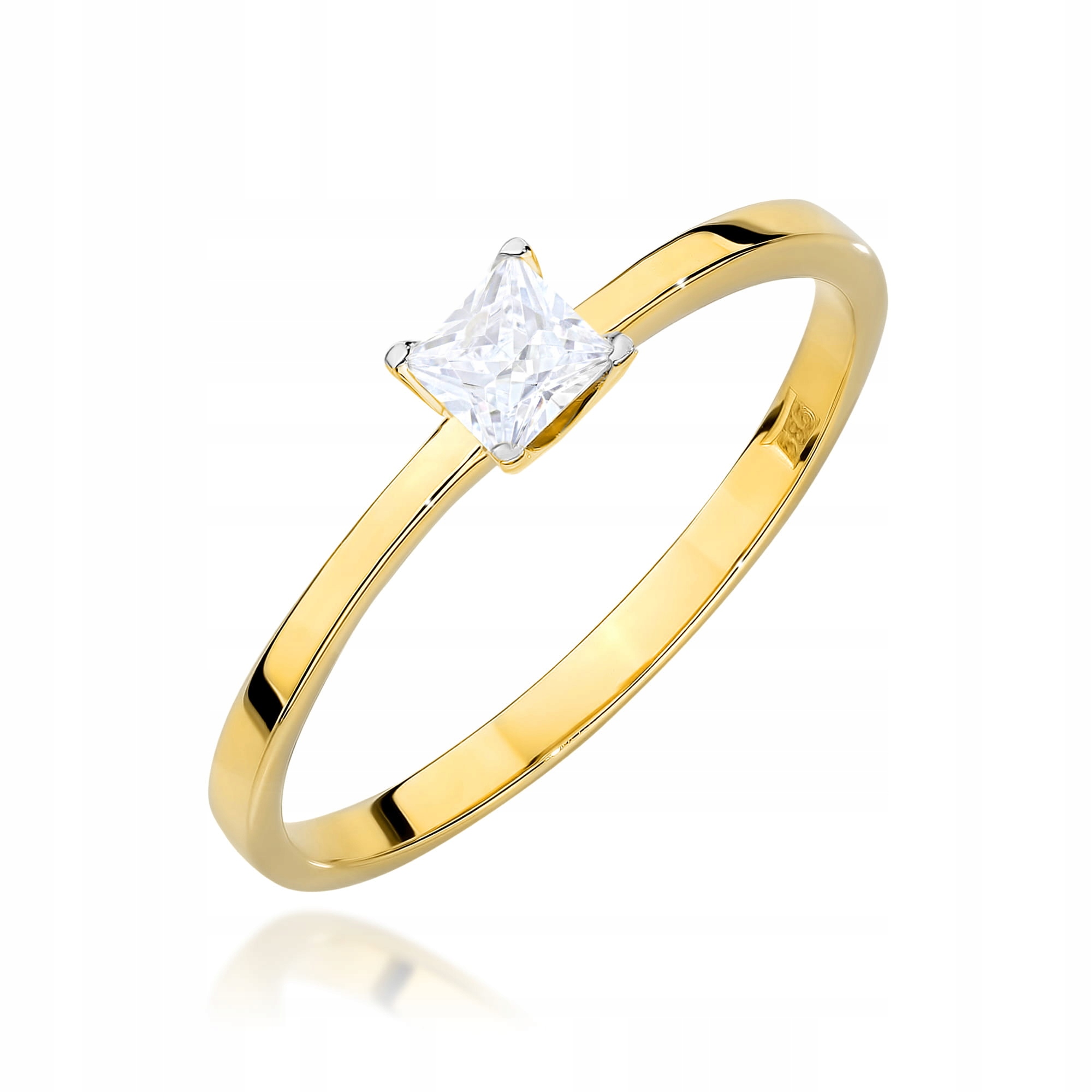 Zlatý prstýnek 585 s diamantem 0.30 ct princess, zásnubní šperky