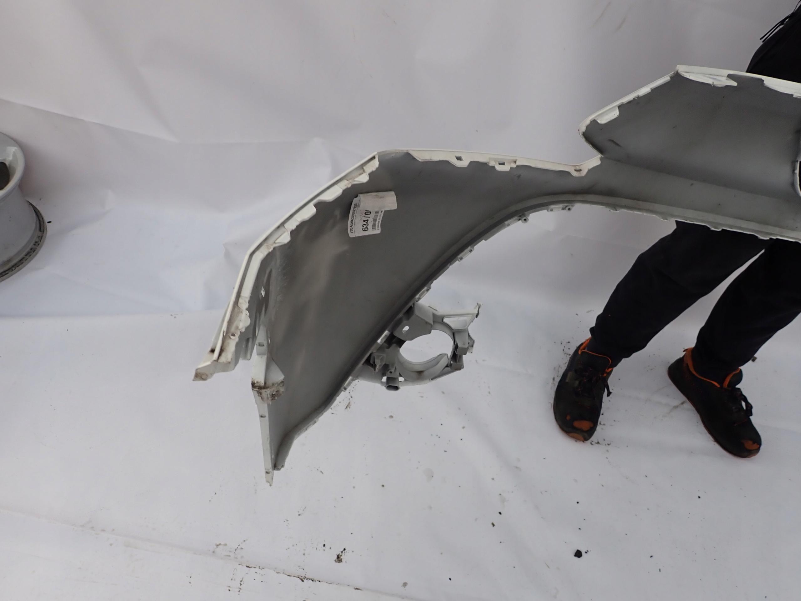 TOYOTA AYGO X 22- bumper front front