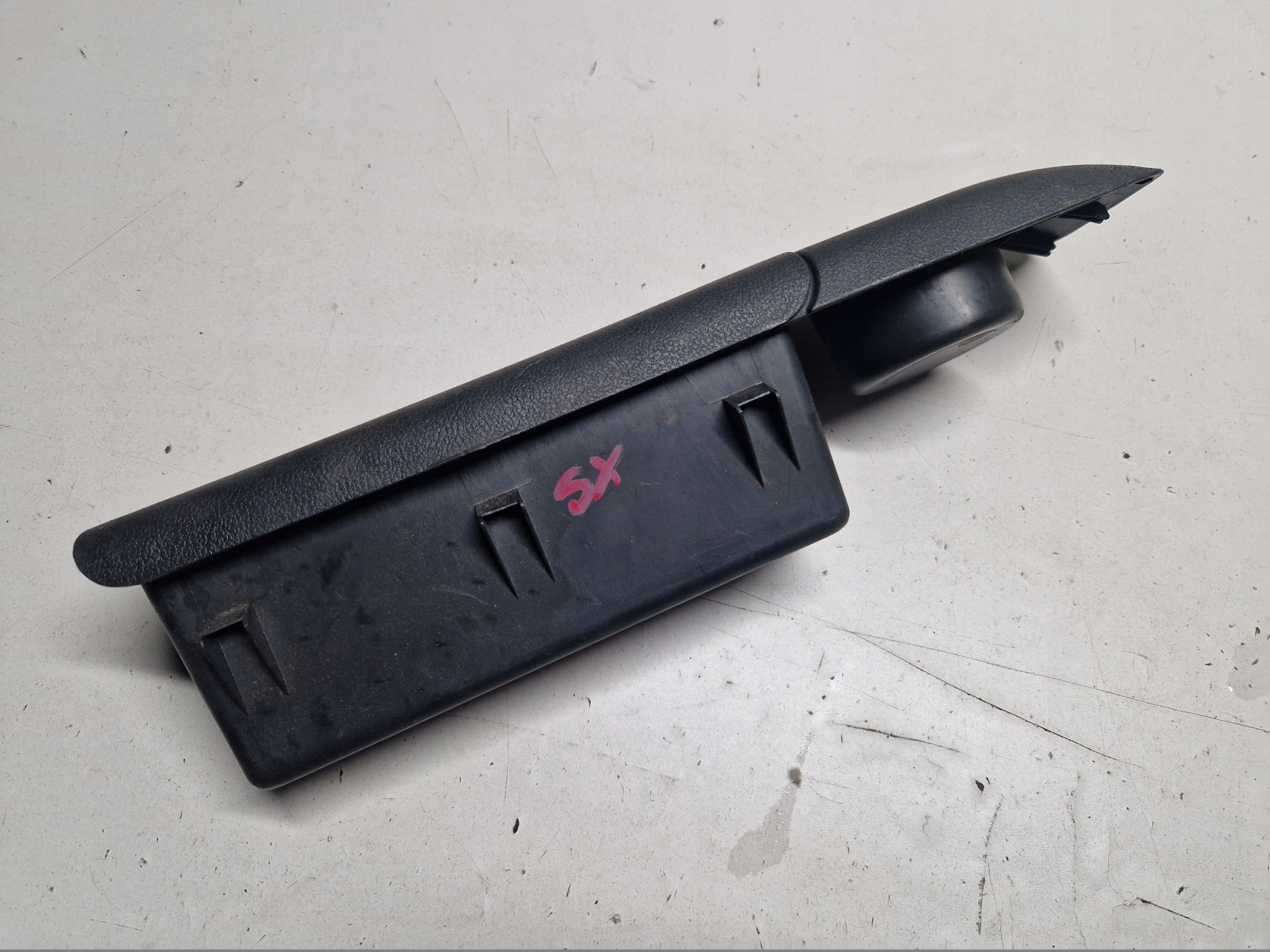 passenger compartment armrest boot left FORD S-MAX MK1 GALAXY MK3 6M21-R31149